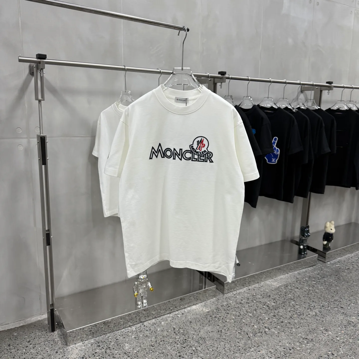 Men's T-Shirts MONCLER 18368631