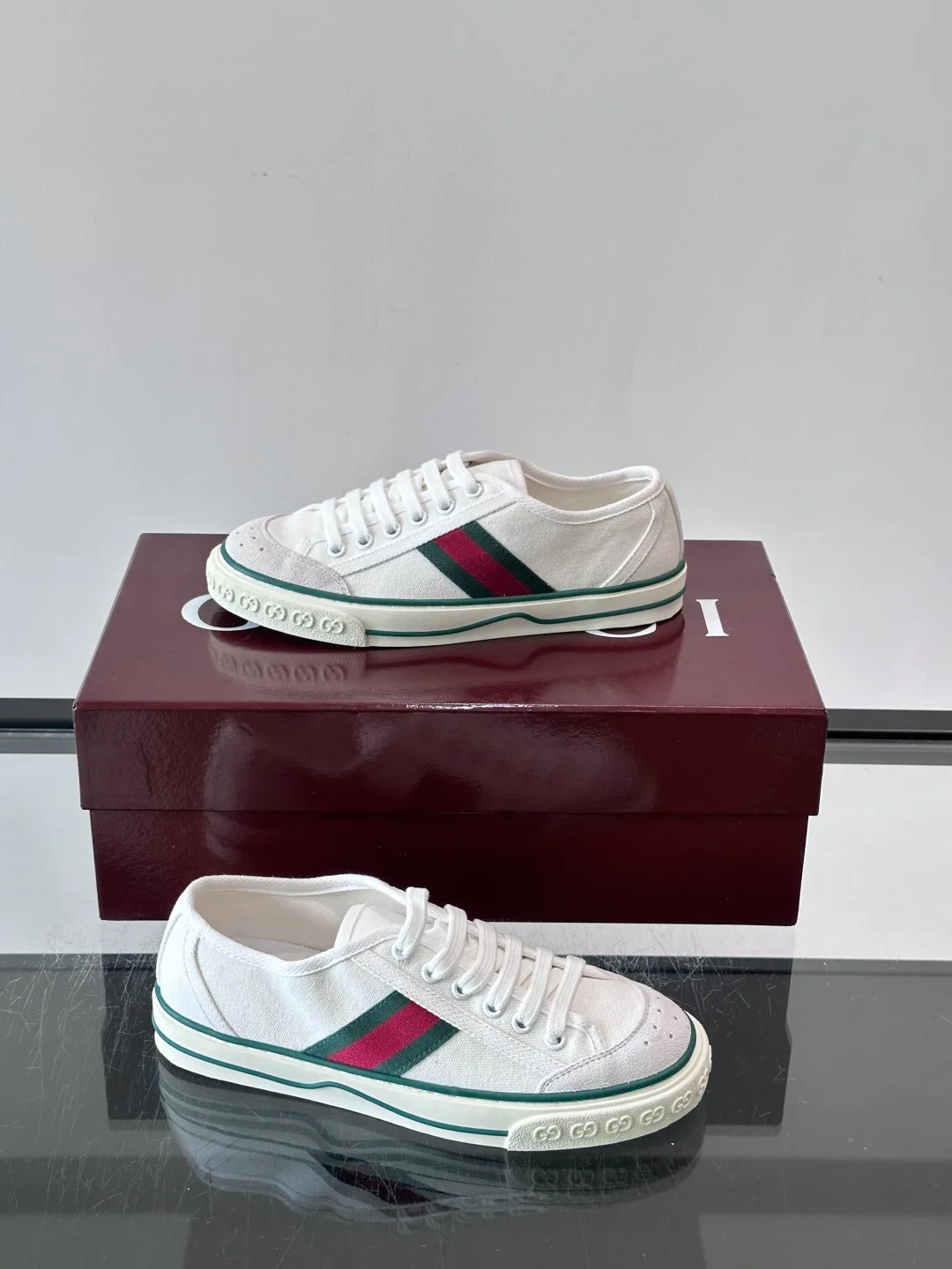 Women's Sneakers GUCCI 17941061