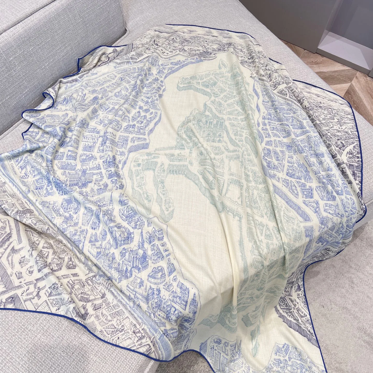 Scarves HERMES 18424828