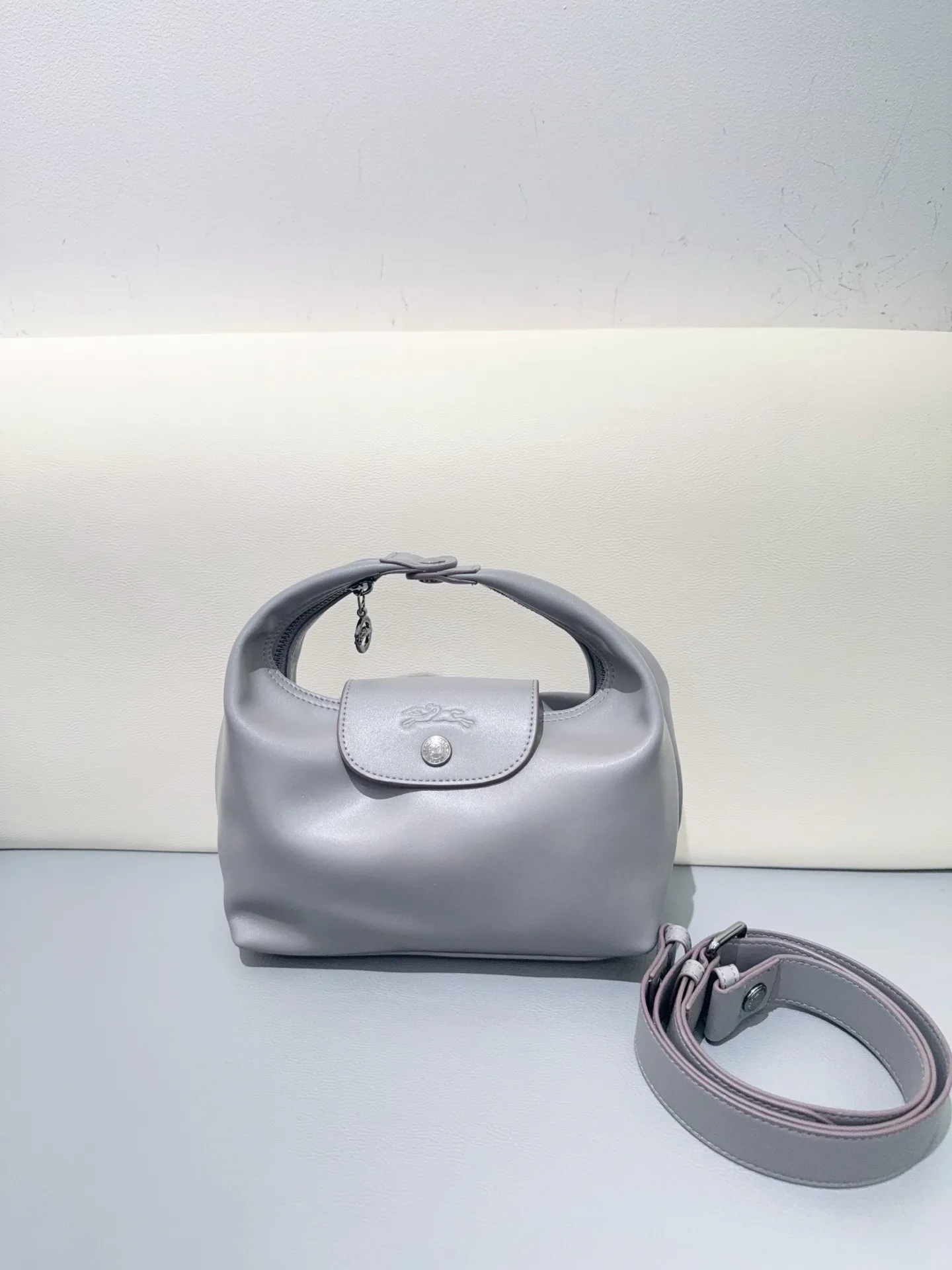 Women's Classic Handbags LONGCHAMP 17919894