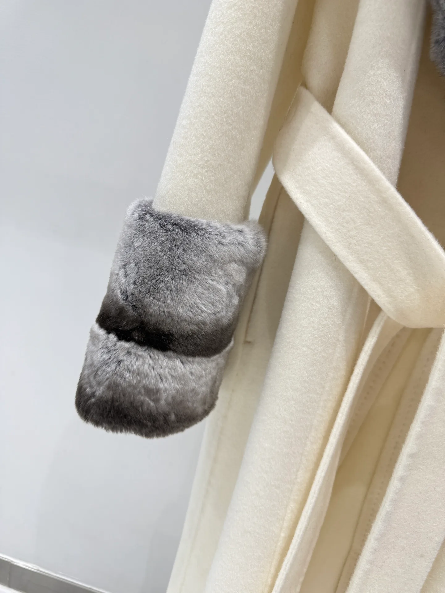 Women's Coats FENDI 17933232