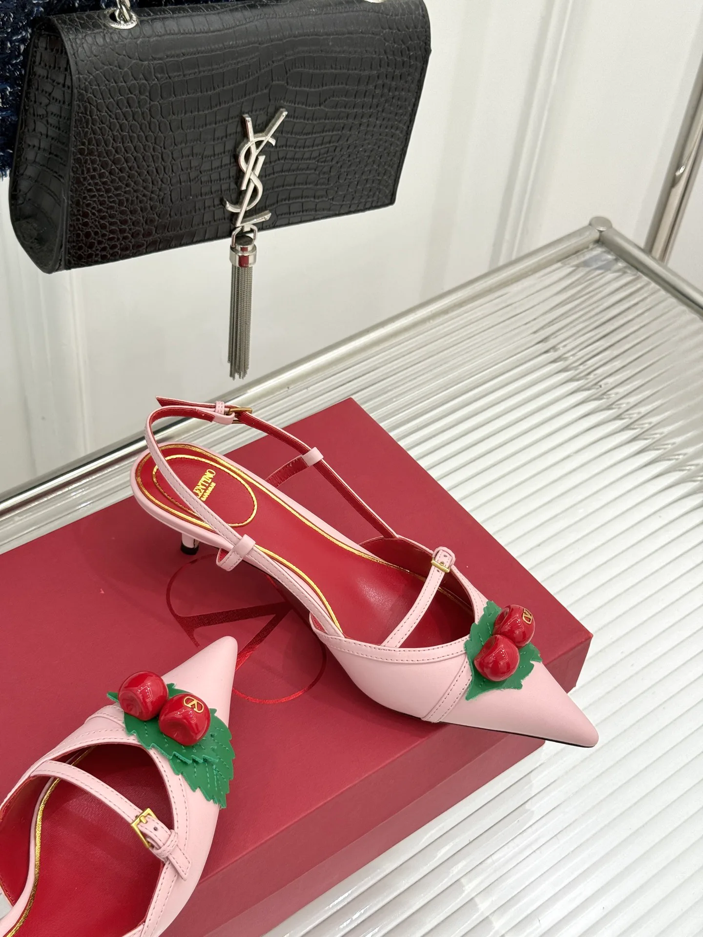 Women's Open-Toe Sandals VALENTINO 16973357
