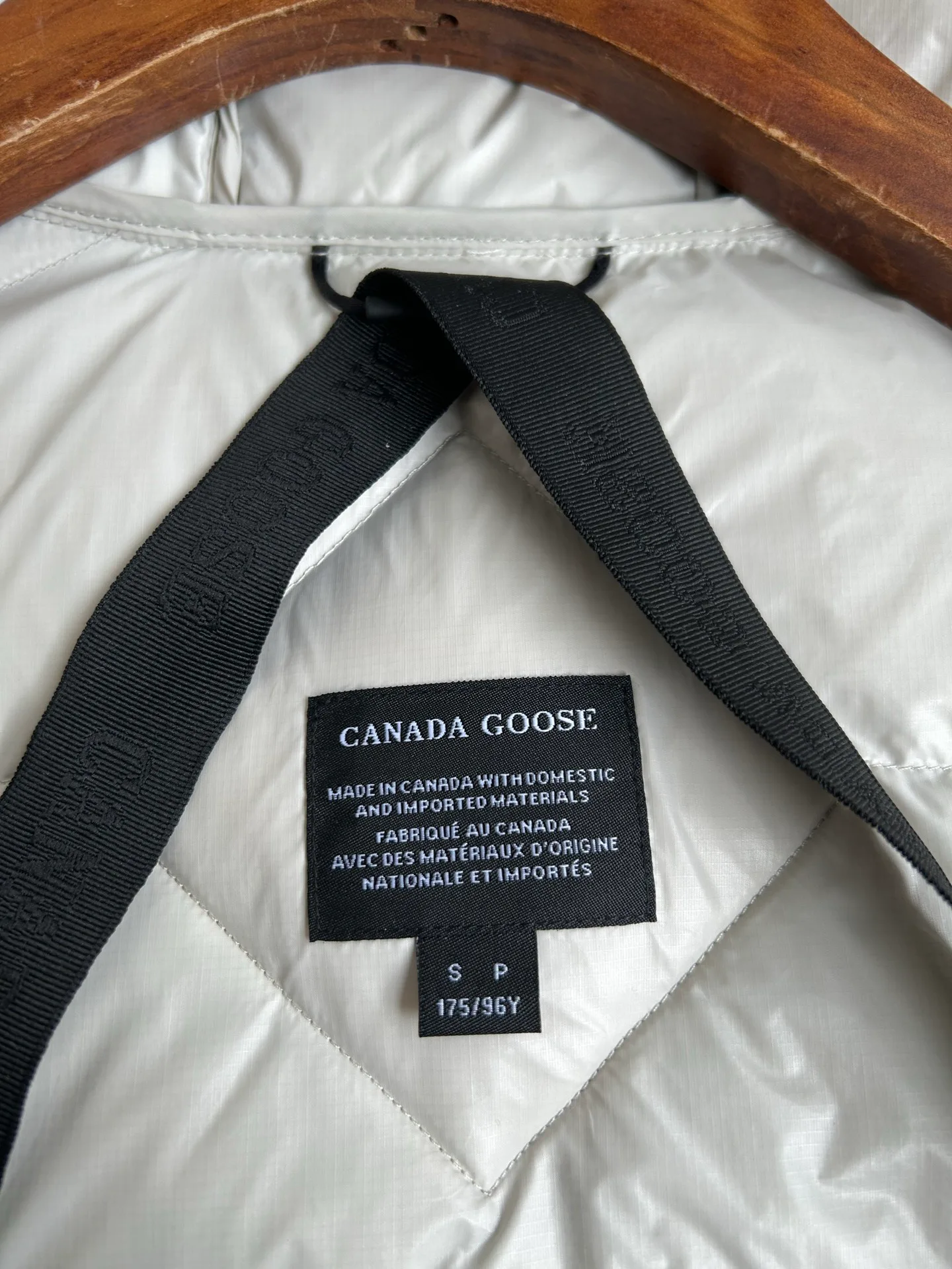 Men's Jackets And Down Jackets CANADA GOOSE 18007356