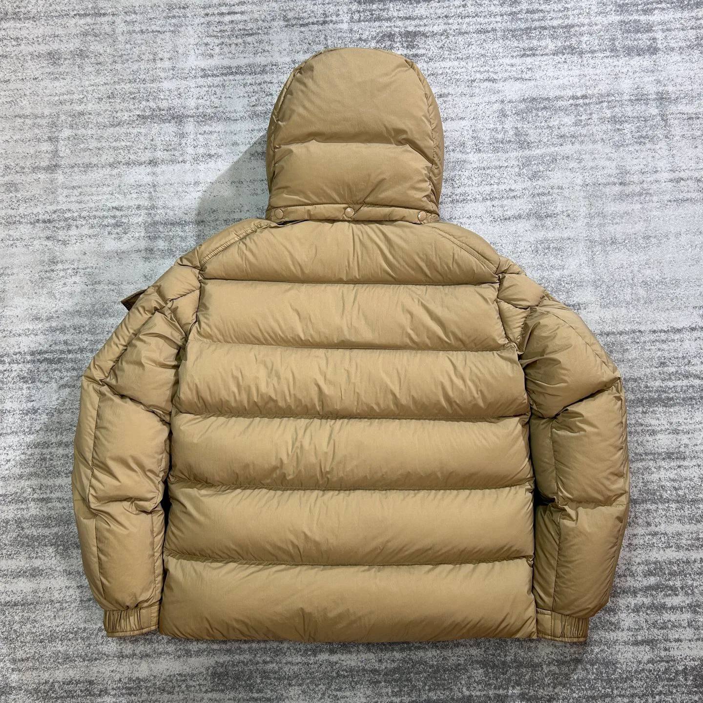 Women's Jackets And Down Jackets MONCLER 18134101