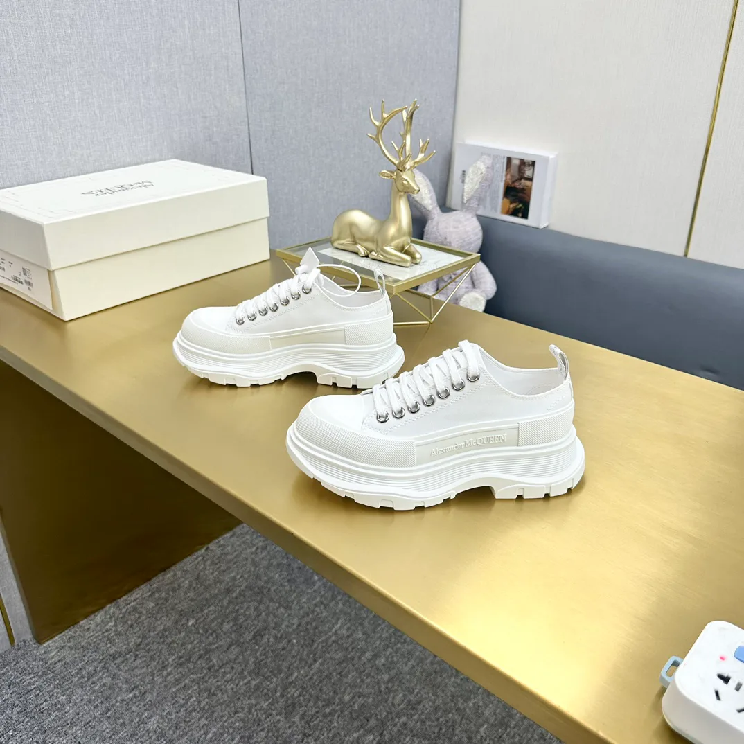 Women's Sneakers ALEXANDER MCQUEEN 18397468