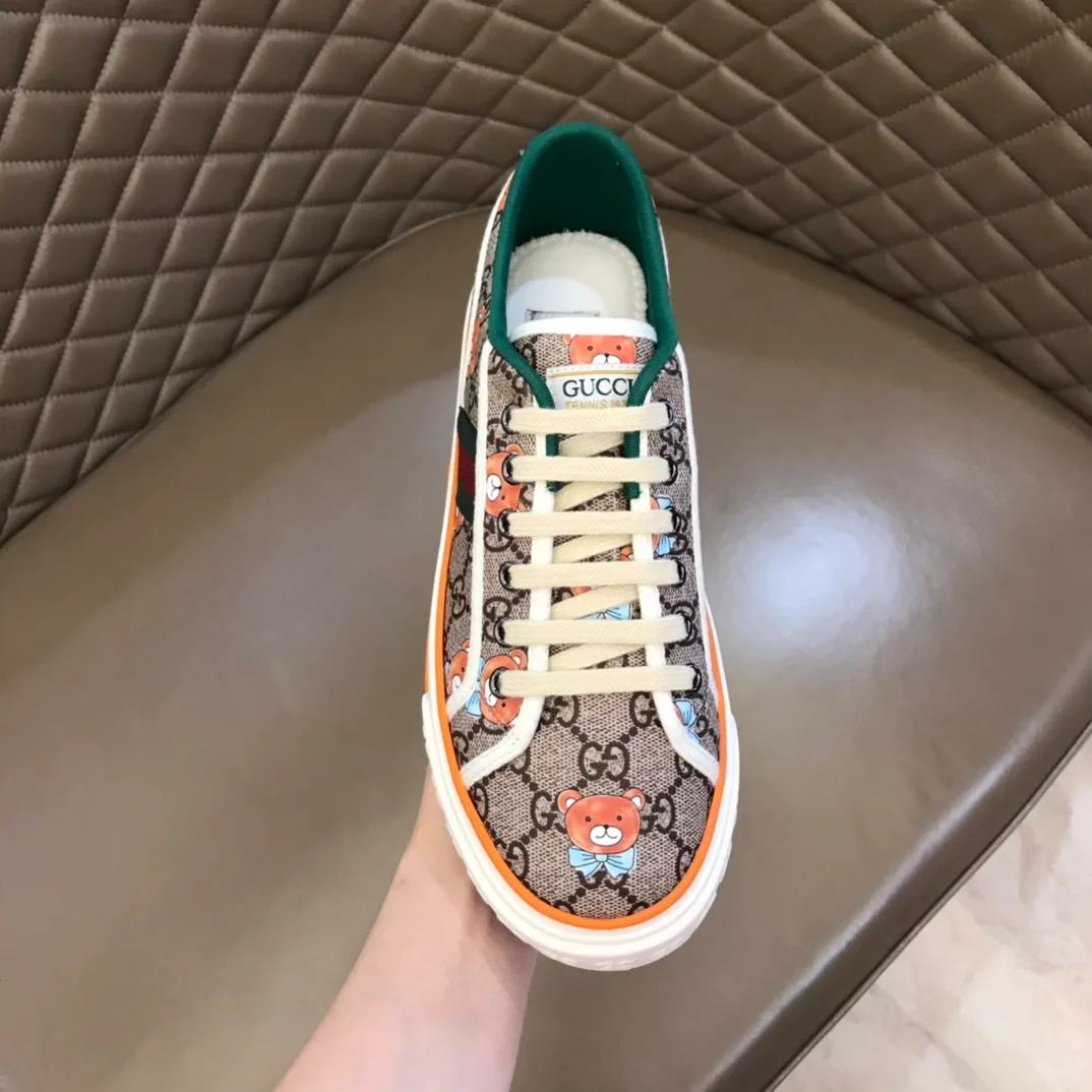 Women's Sneakers GUCCI 17955447