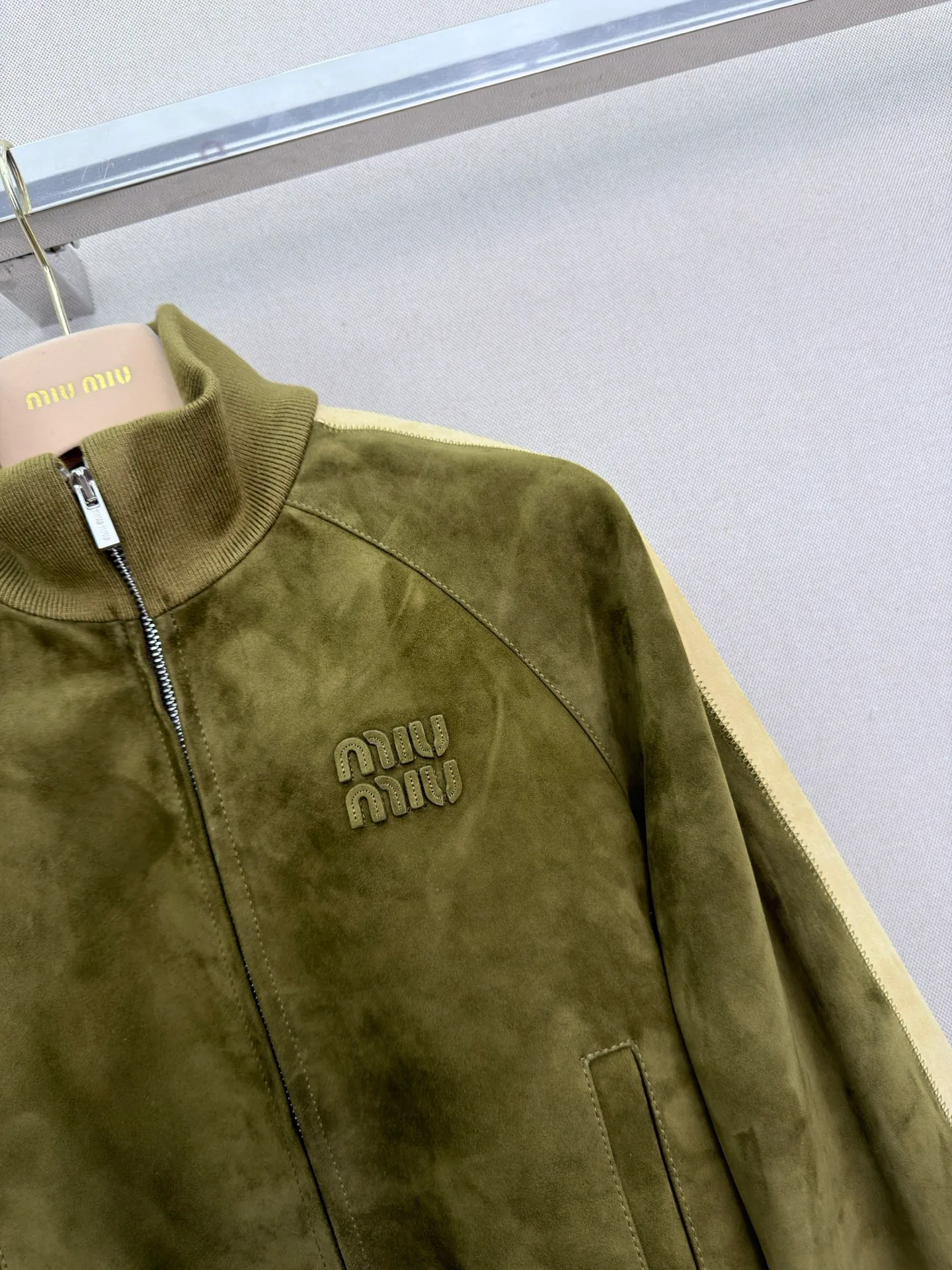 Women's Leather Jackets And Sheepskin Coats MIU MIU 17288285