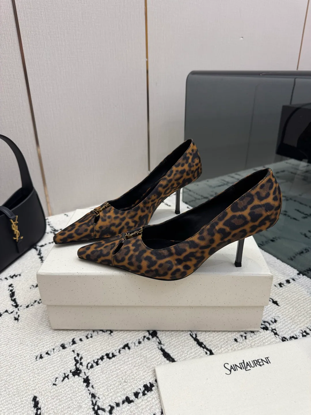 Women's Heels SAINT LAURENT 18237778
