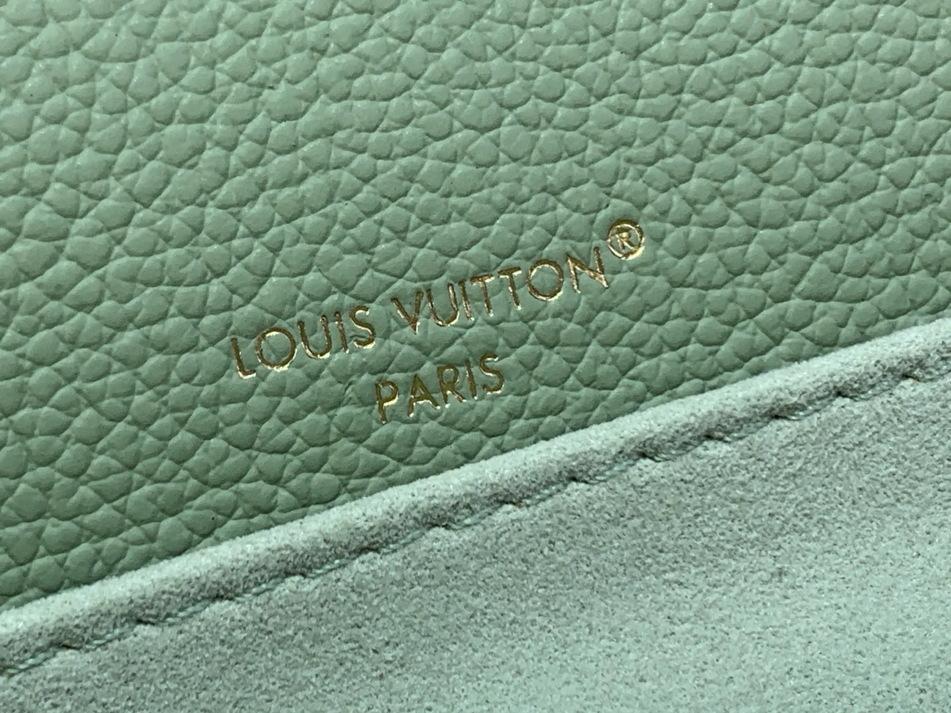 Women's Classic Handbags LOUIS VUITTON 17674136