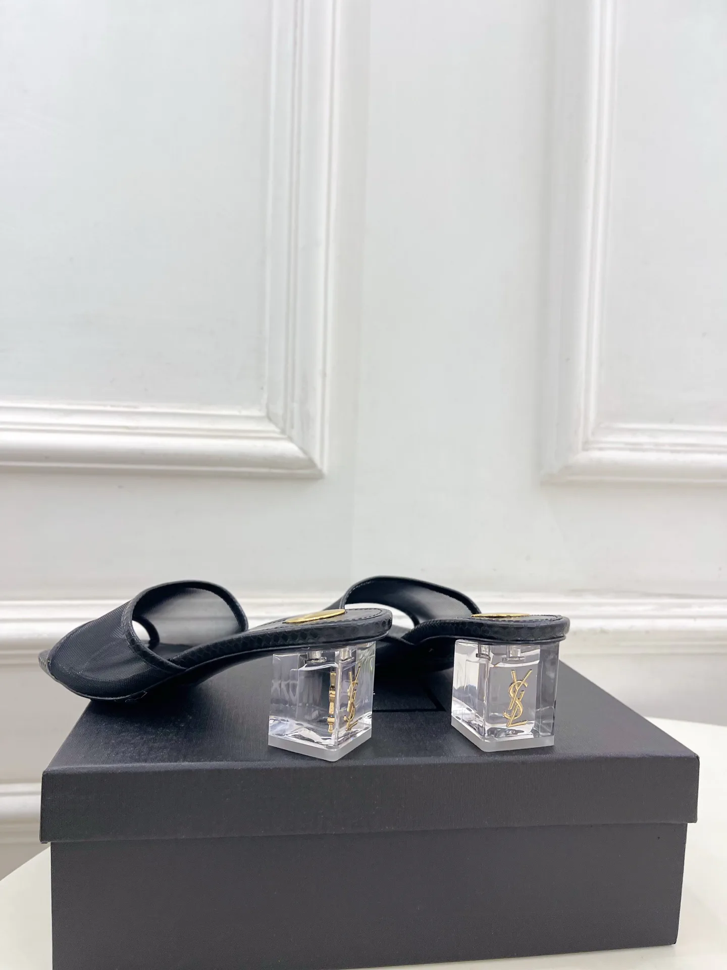 Women's Open-Toe Sandals SAINT LAURENT 17506897