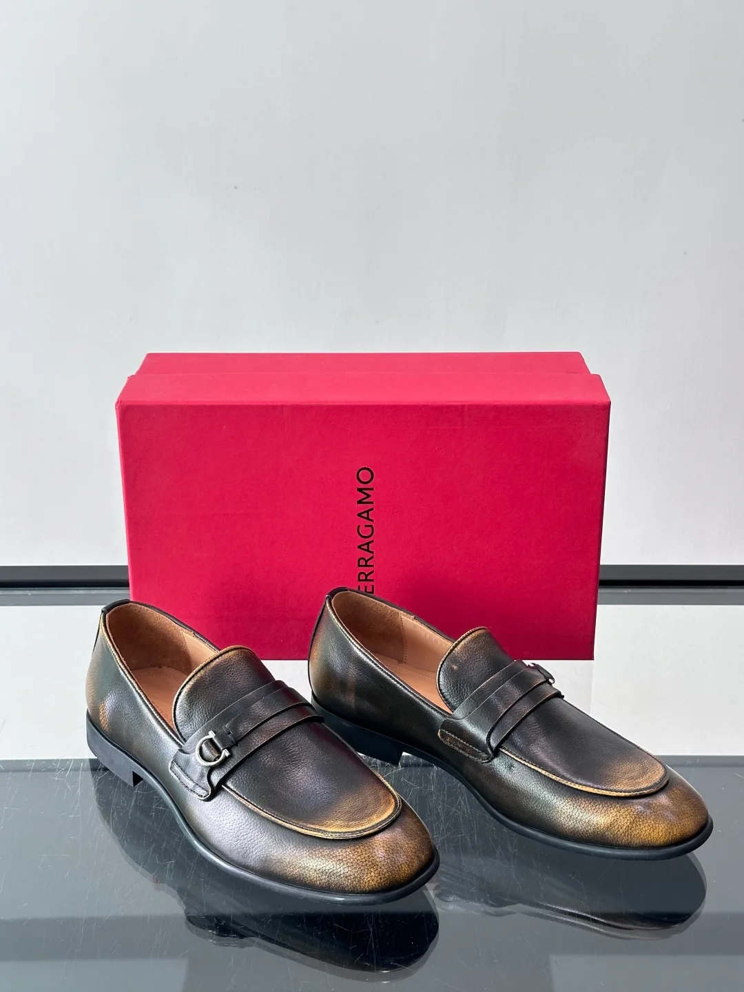 Men's Loafers And Dress Shoes SALVATORE FERRAGAMO 18079439