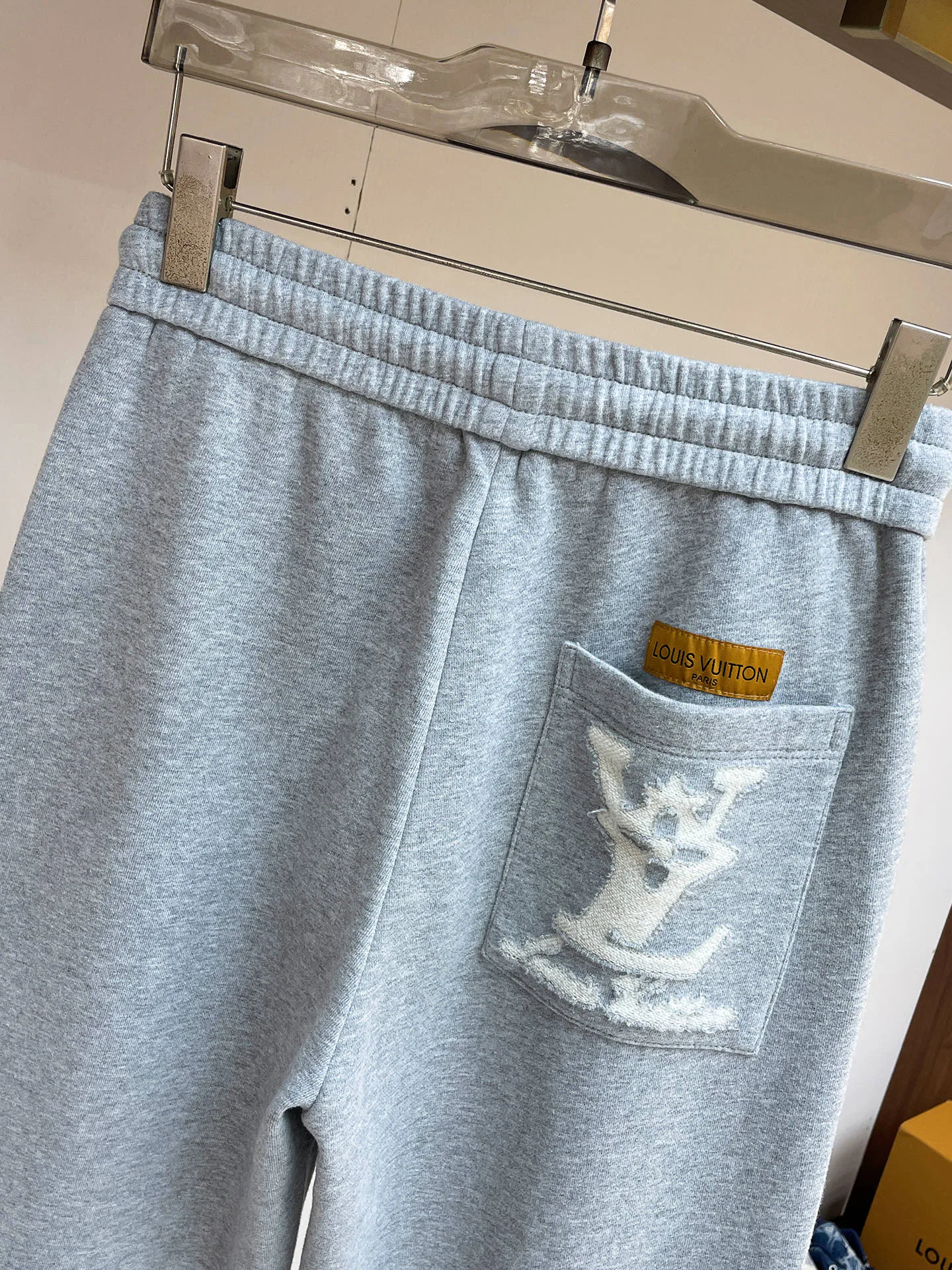 Men's Trousers LOUIS VUITTON 18499568