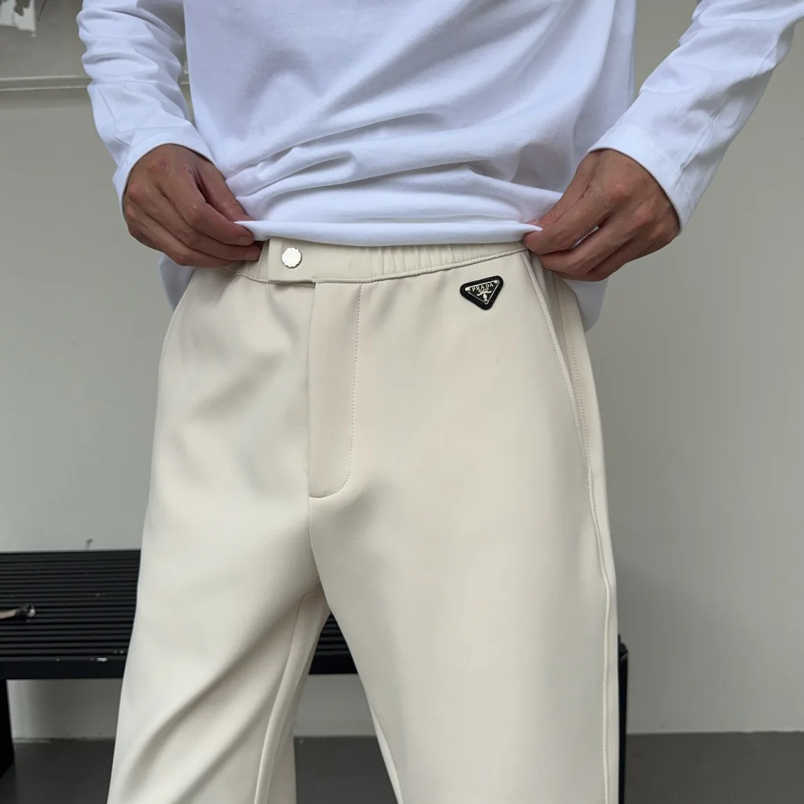 Women's Trousers PRADA 18178457