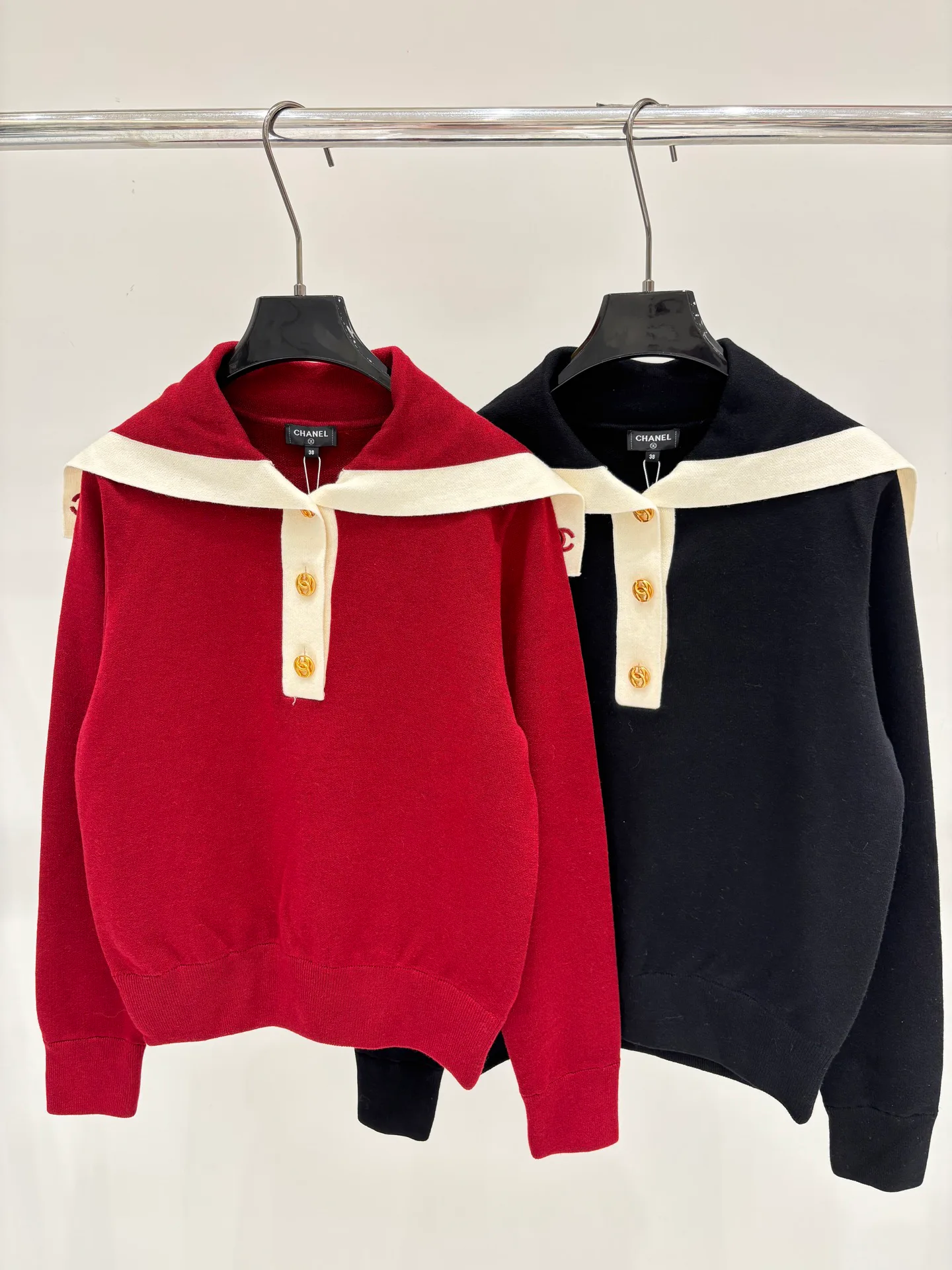 Women's Jumpers And Sweaters CHANEL 18032624