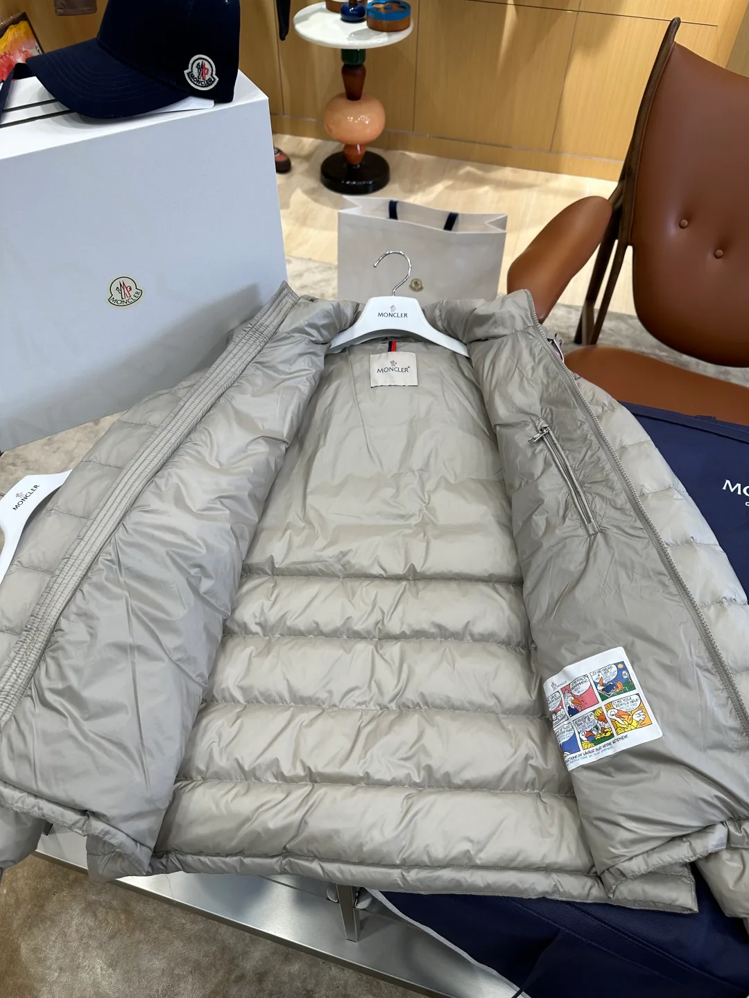 Men's Jackets And Down Jackets MONCLER 18260913