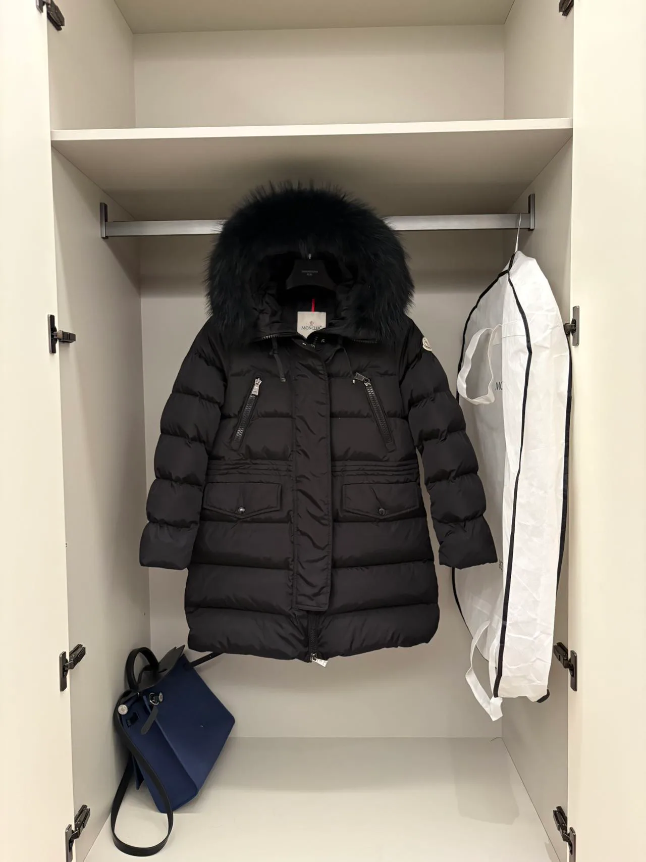 Men's Jackets And Down Jackets MONCLER 18383063