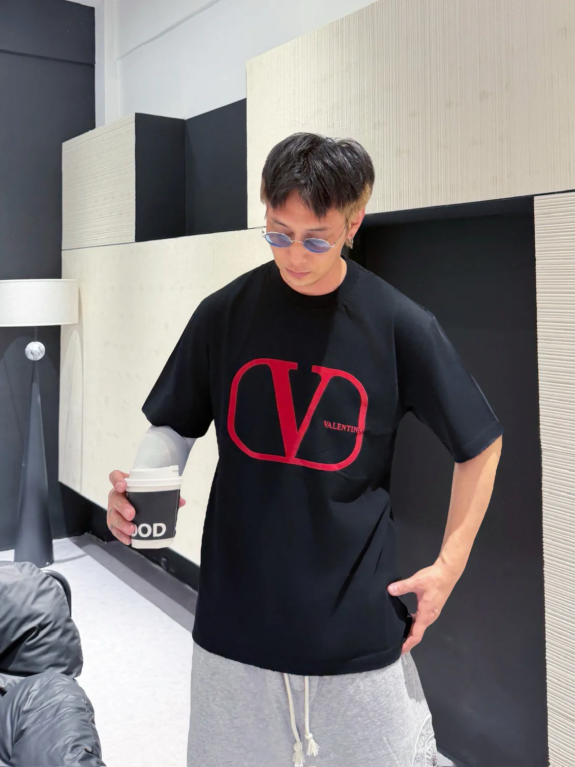 Men's T-Shirts VALENTINO 17037335