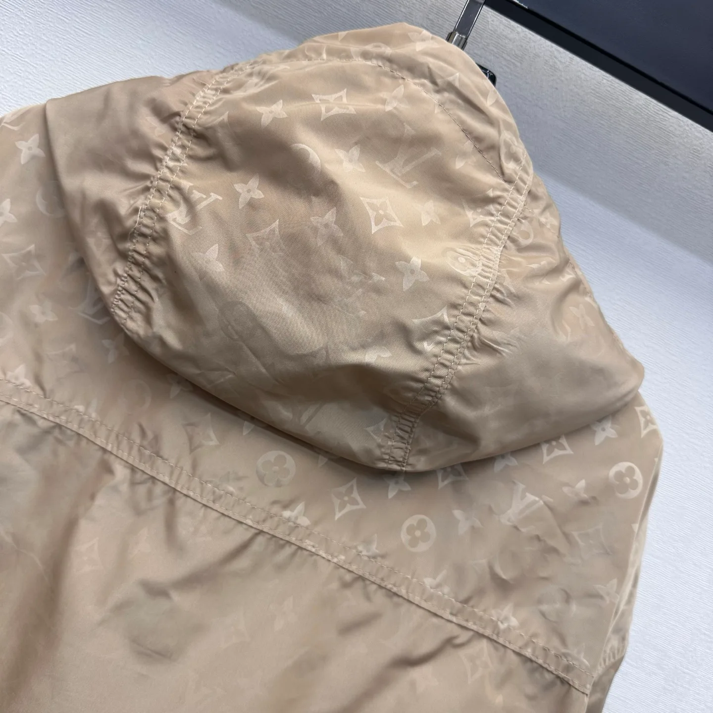 Women's Jackets And Down Jackets LOUIS VUITTON 18226295