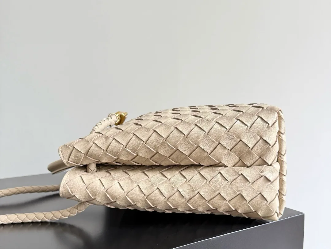 Women's Classic Handbags BOTTEGA VENETA 17792041