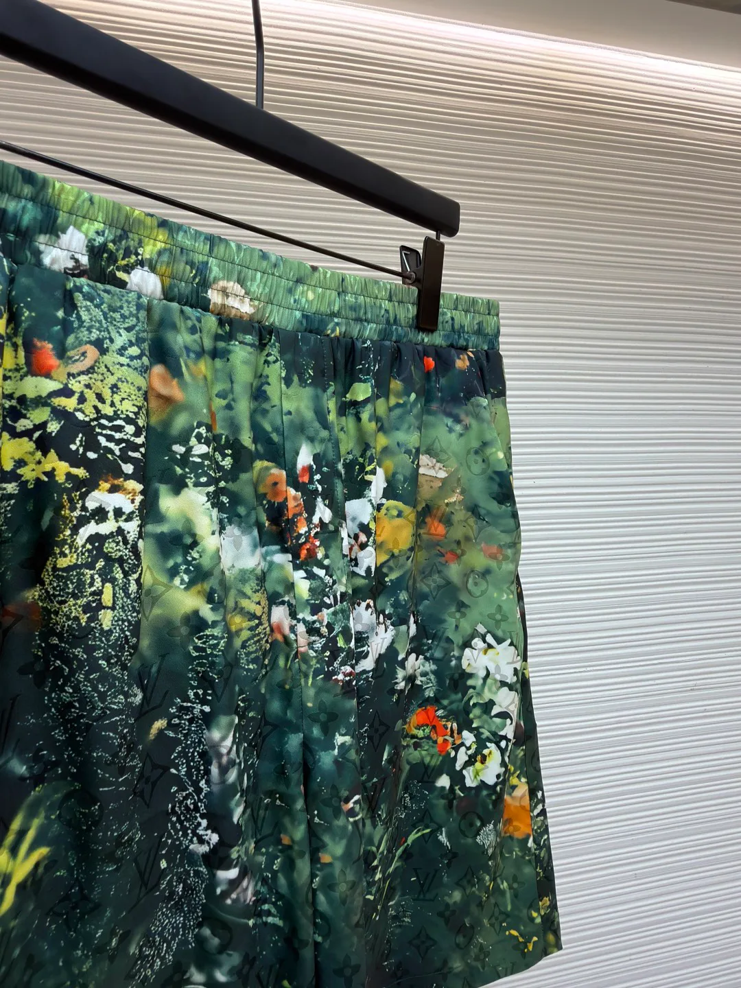 Men's Shorts LOUIS VUITTON 17740878