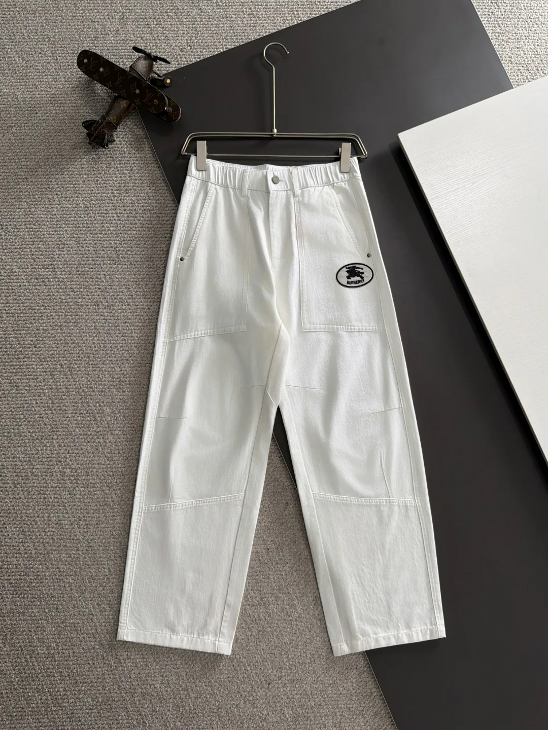 Men's Trousers BURBERRY 17557498