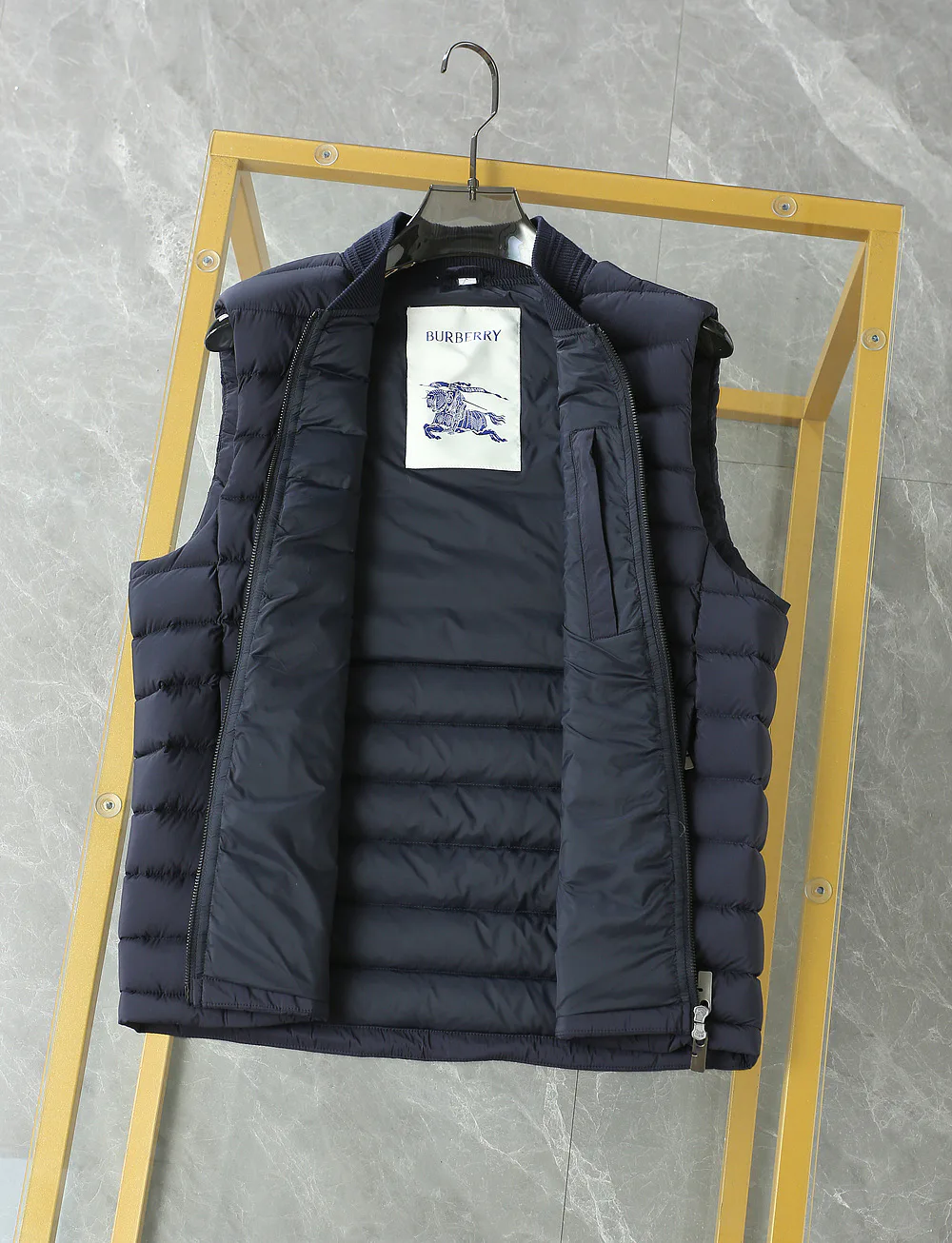 Men's Vests BURBERRY 18345452