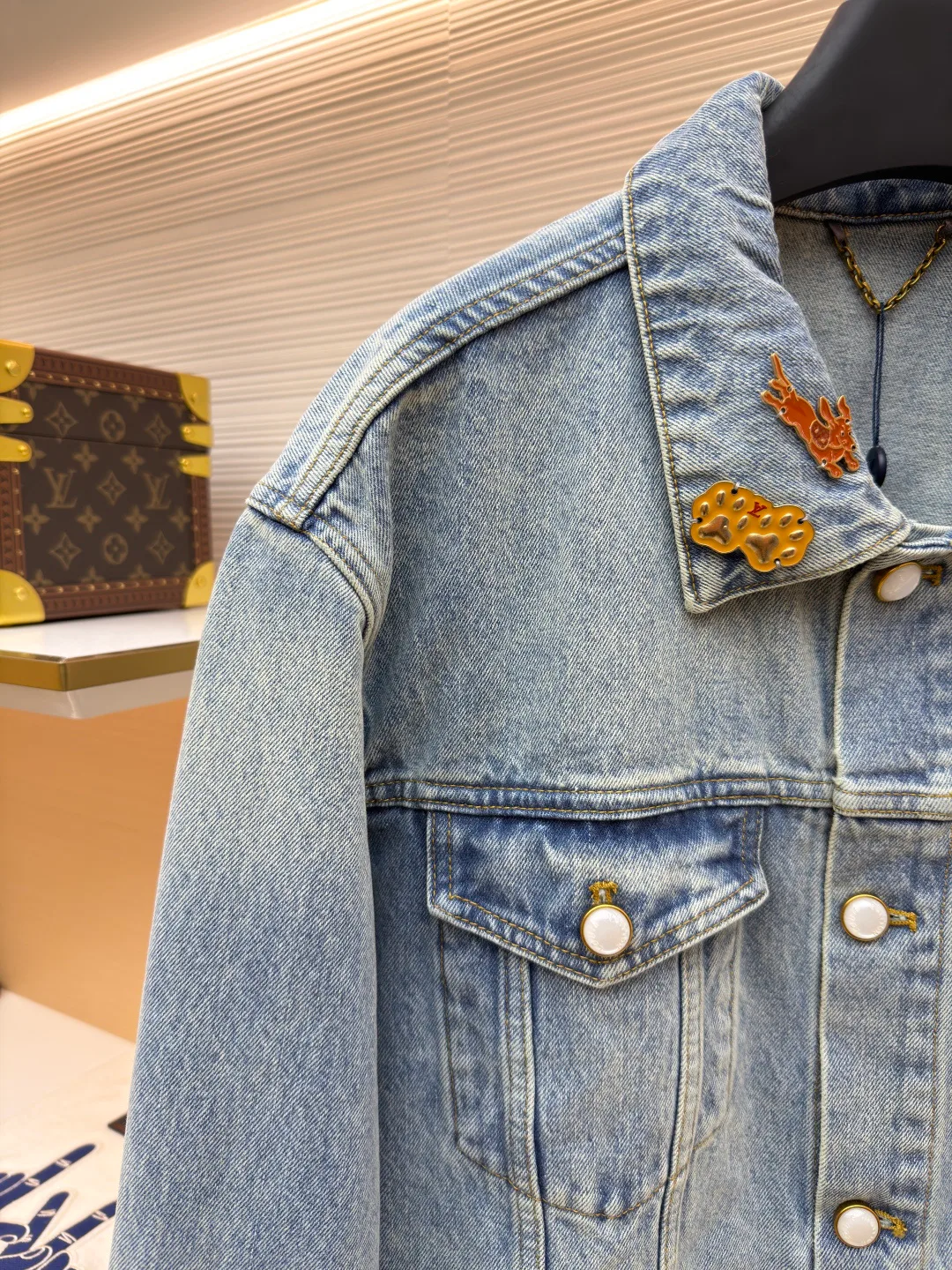 Men's Jackets And Down Jackets LOUIS VUITTON 18461168