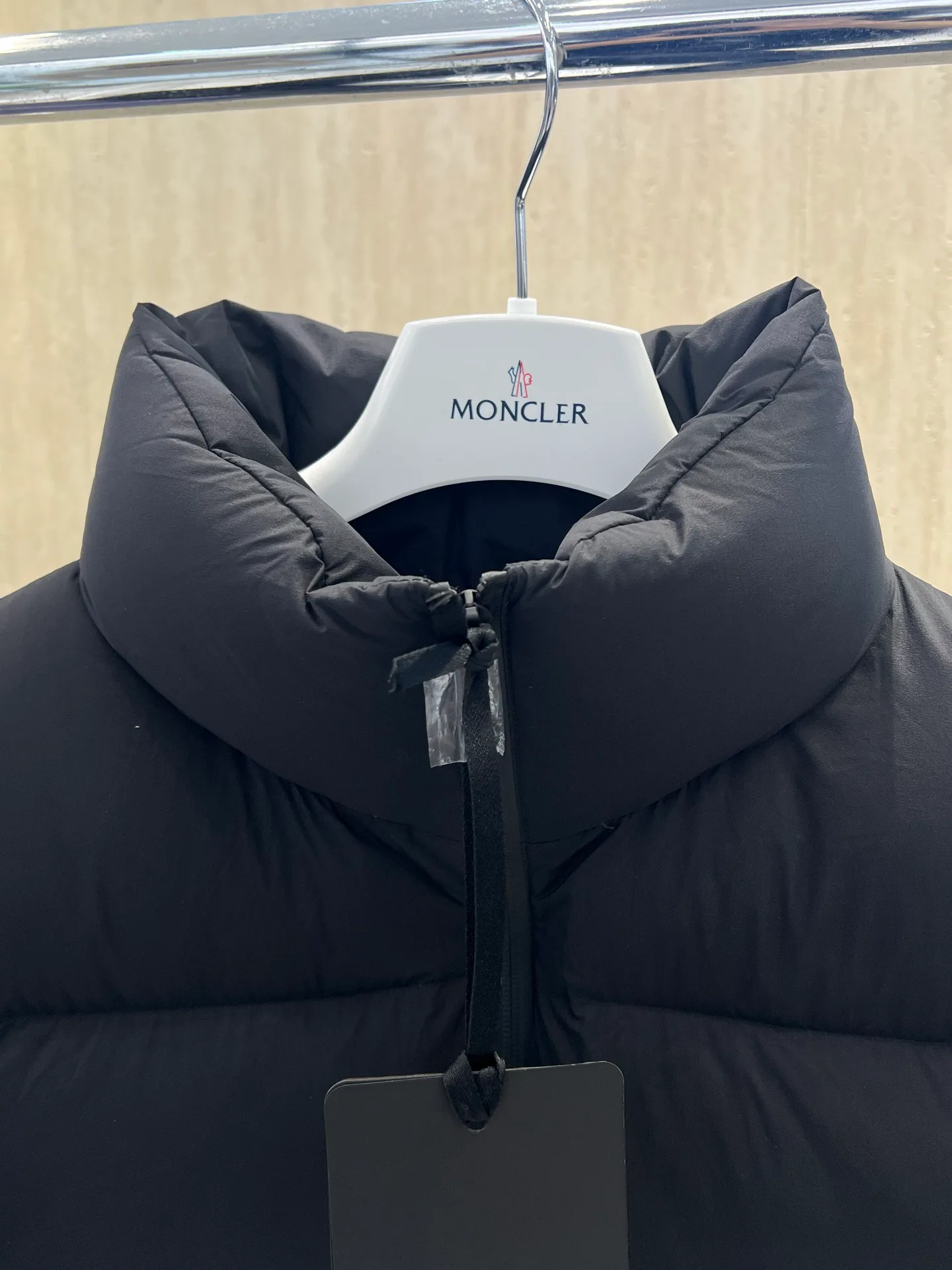 Men's Jackets And Down Jackets MONCLER 18231560