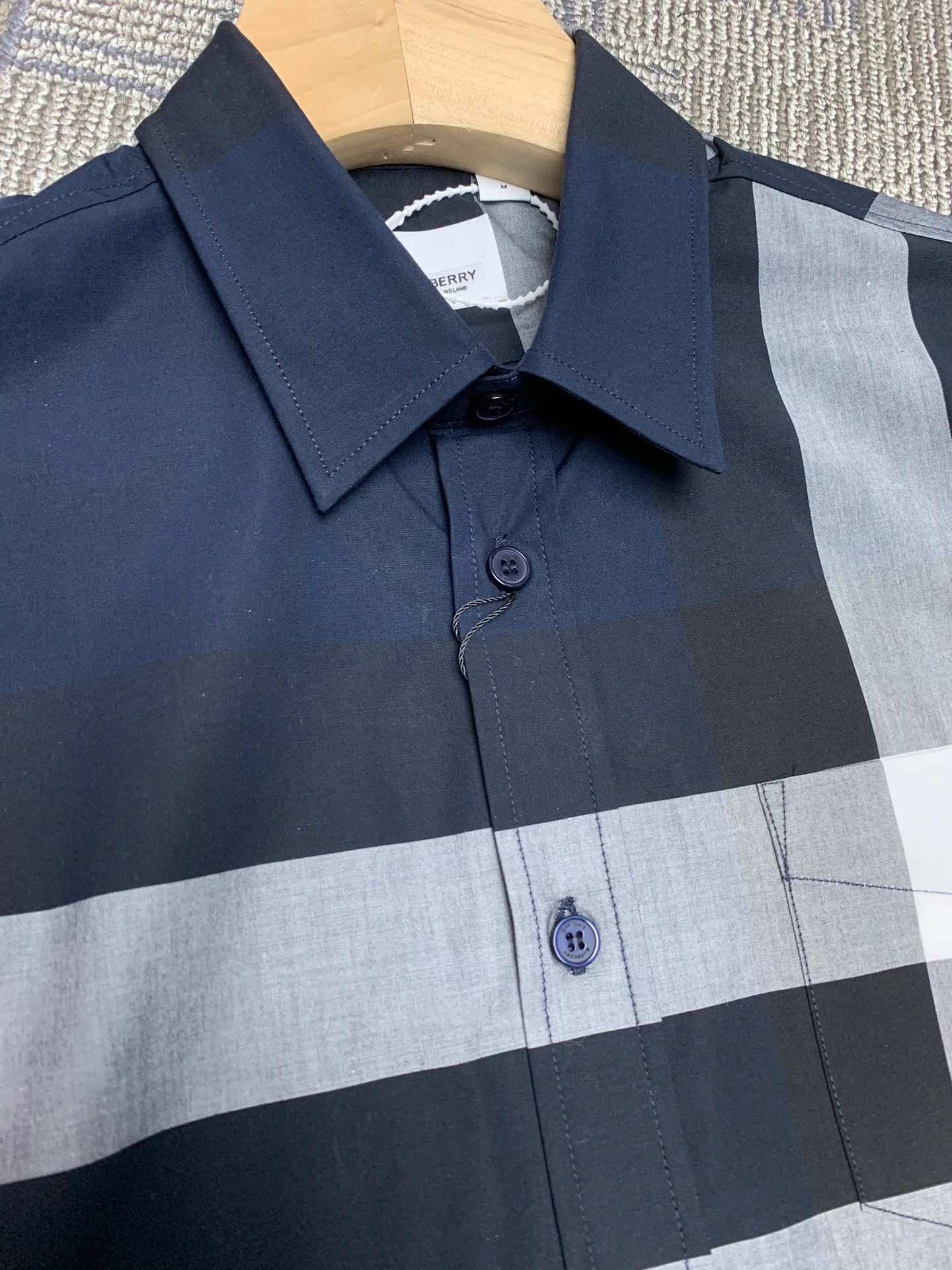 Men's Shirts BURBERRY 17967411