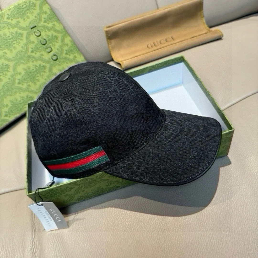 Hats GUCCI 18347042