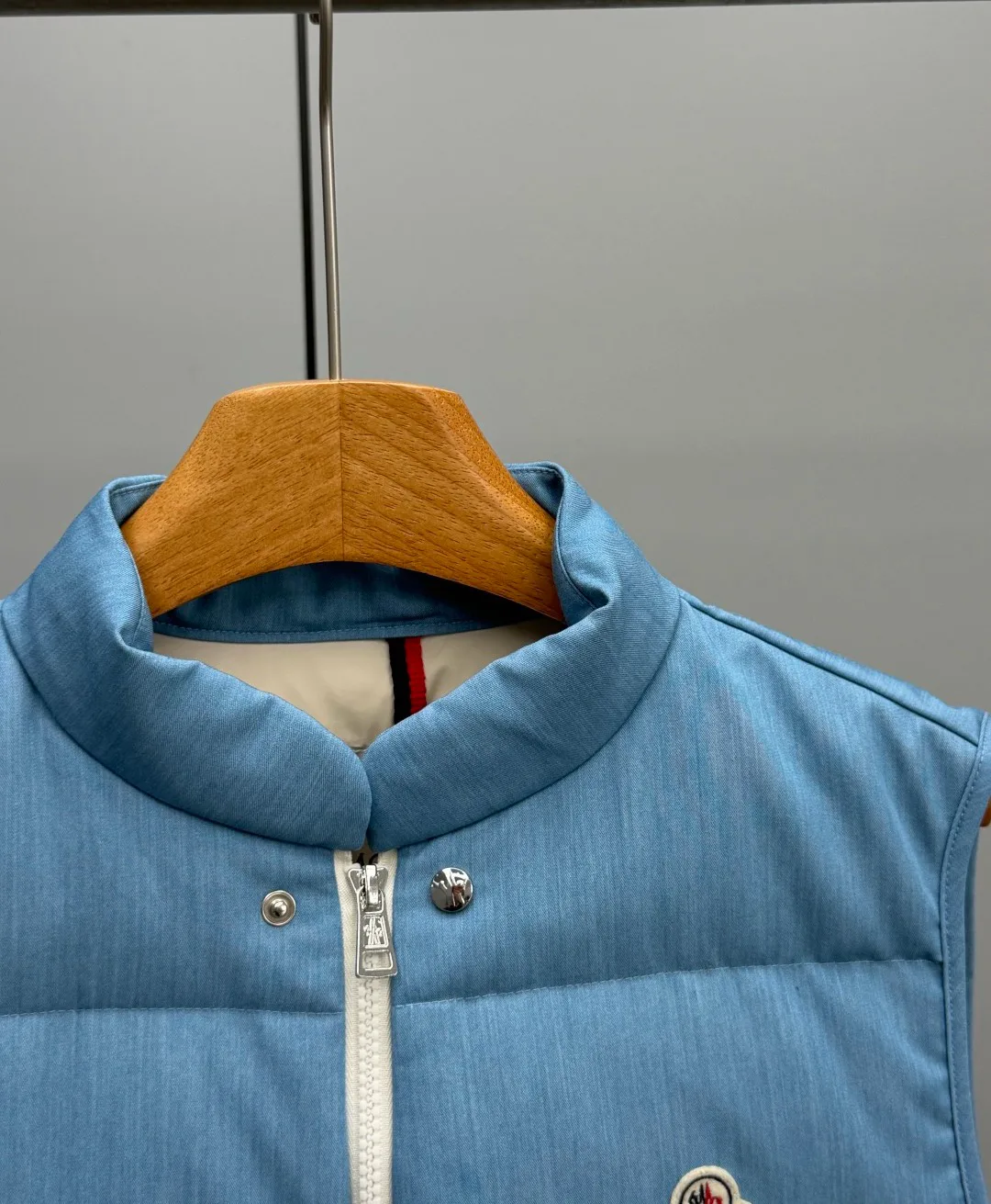 Women's Vests MONCLER 18106383