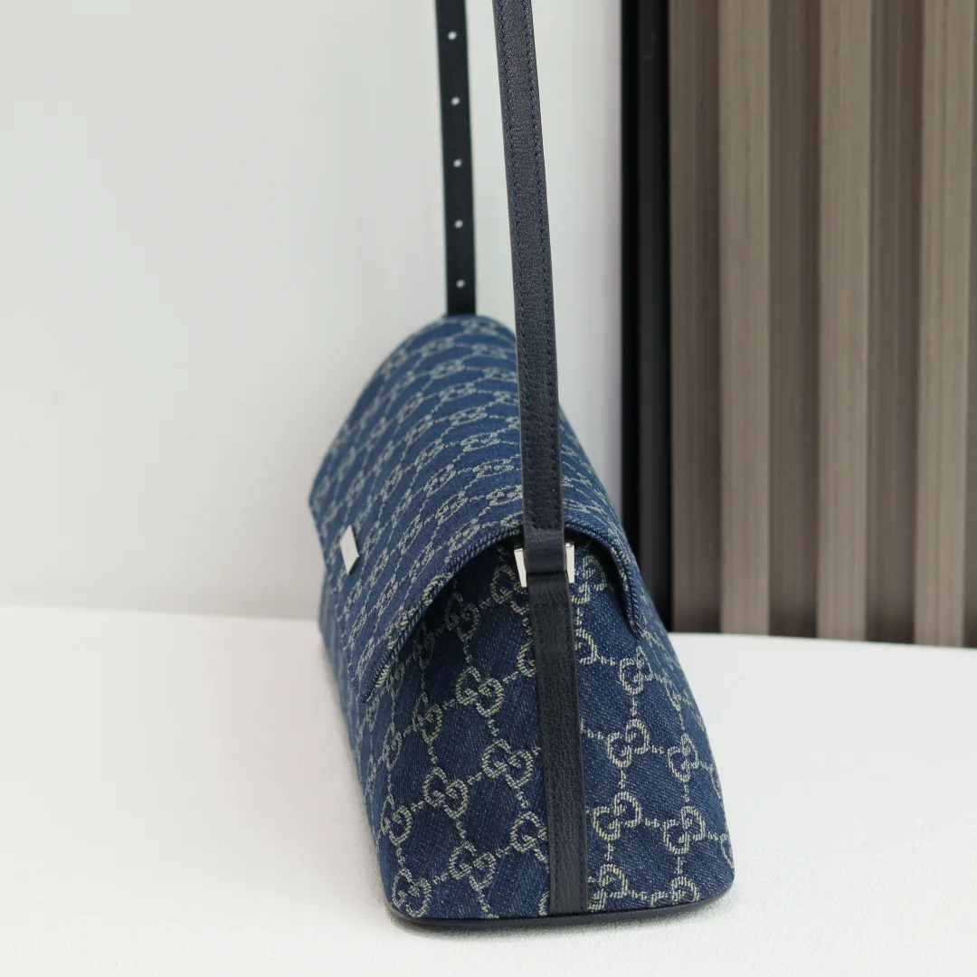 Women's Shoulder Bags GUCCI 17305979