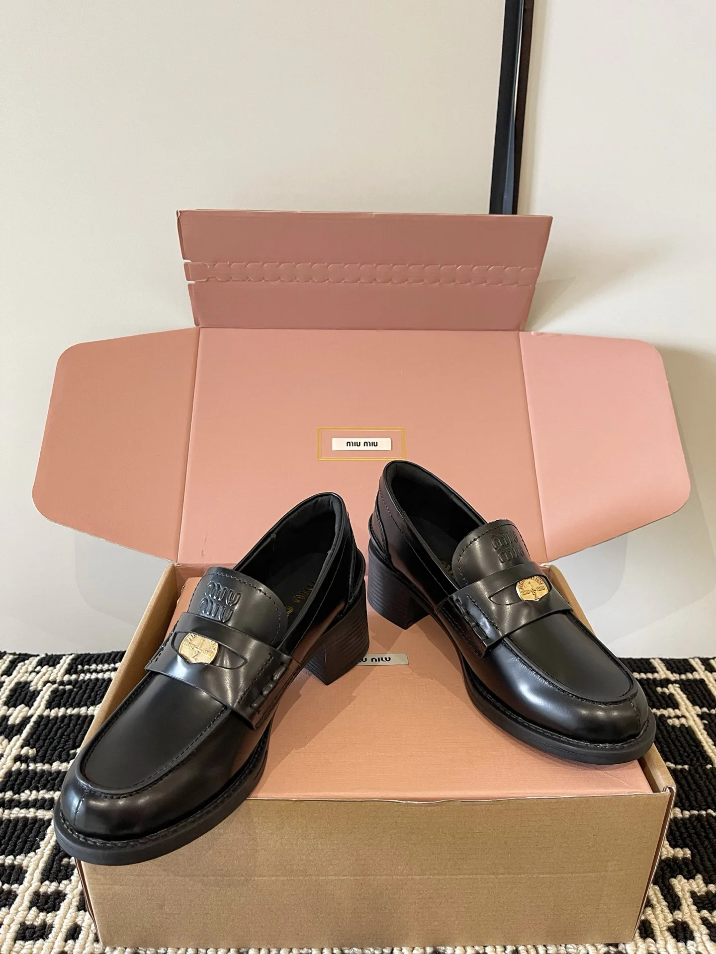 Women's Loafers And Moccasins MIU MIU 16968116