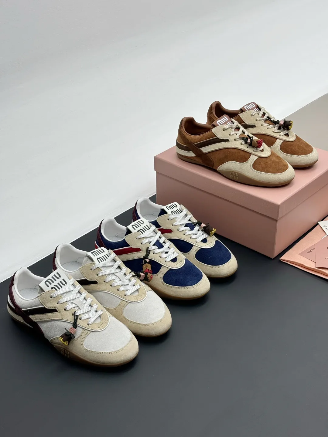 Women's Sneakers MIU MIU 18006257