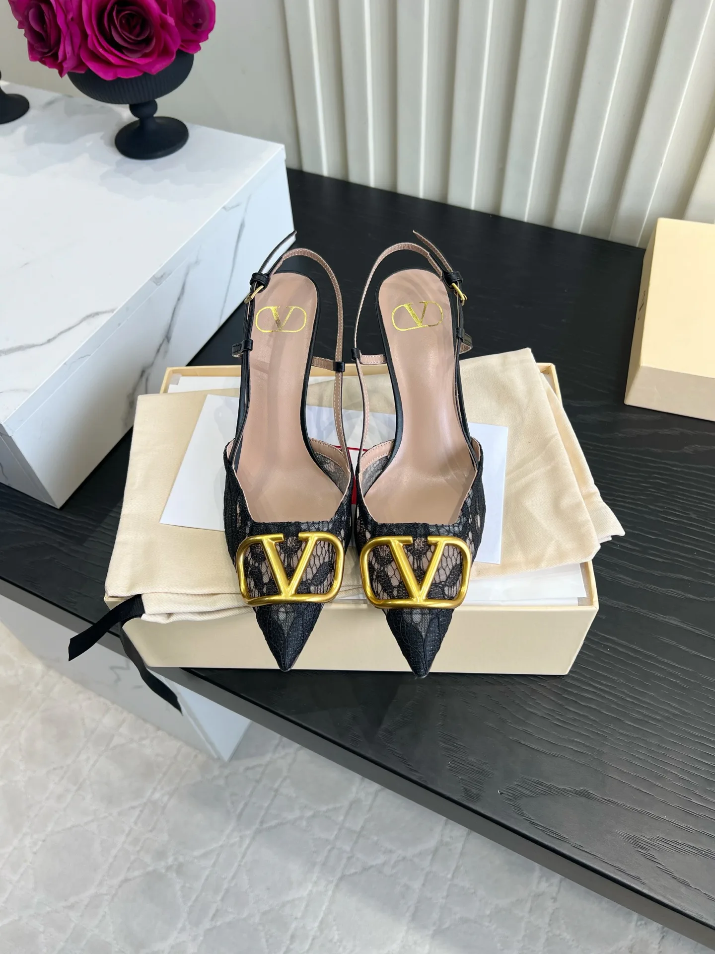 Women's Open-Toe Sandals VALENTINO 18322873