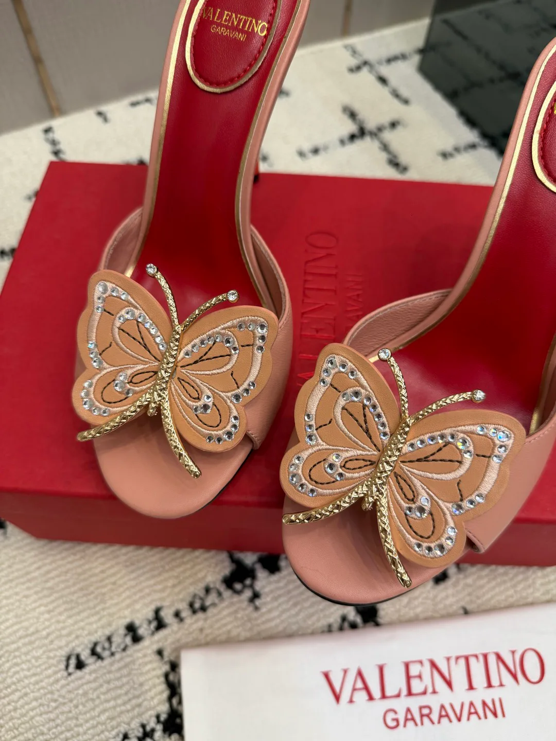 Women's Open-Toe Sandals VALENTINO 18049034