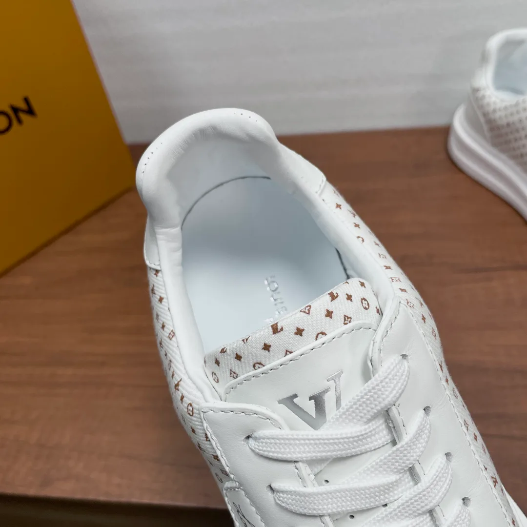 Men's Sneakers LOUIS VUITTON 18000612