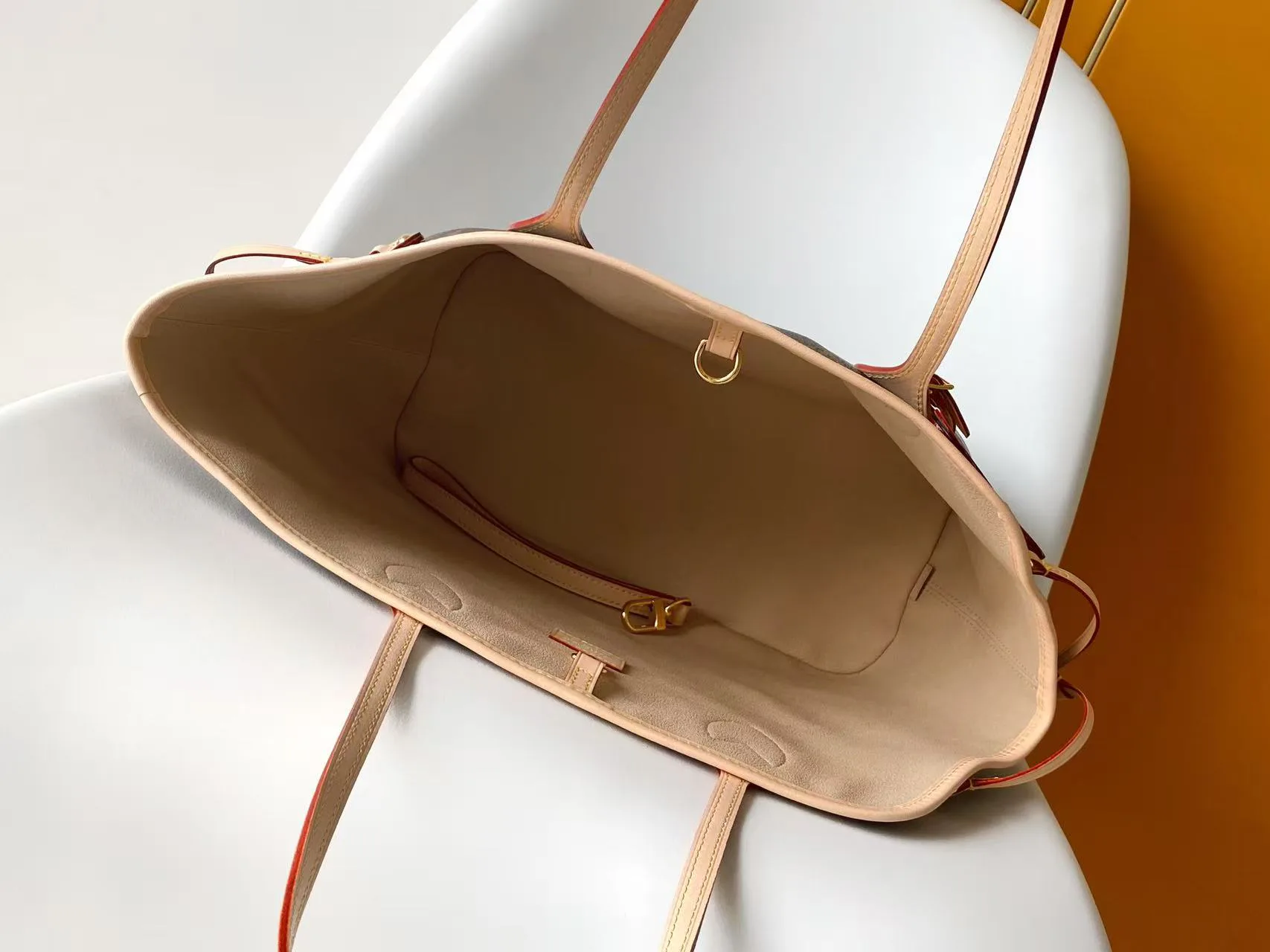 Women's Classic Handbags LOUIS VUITTON 17784882
