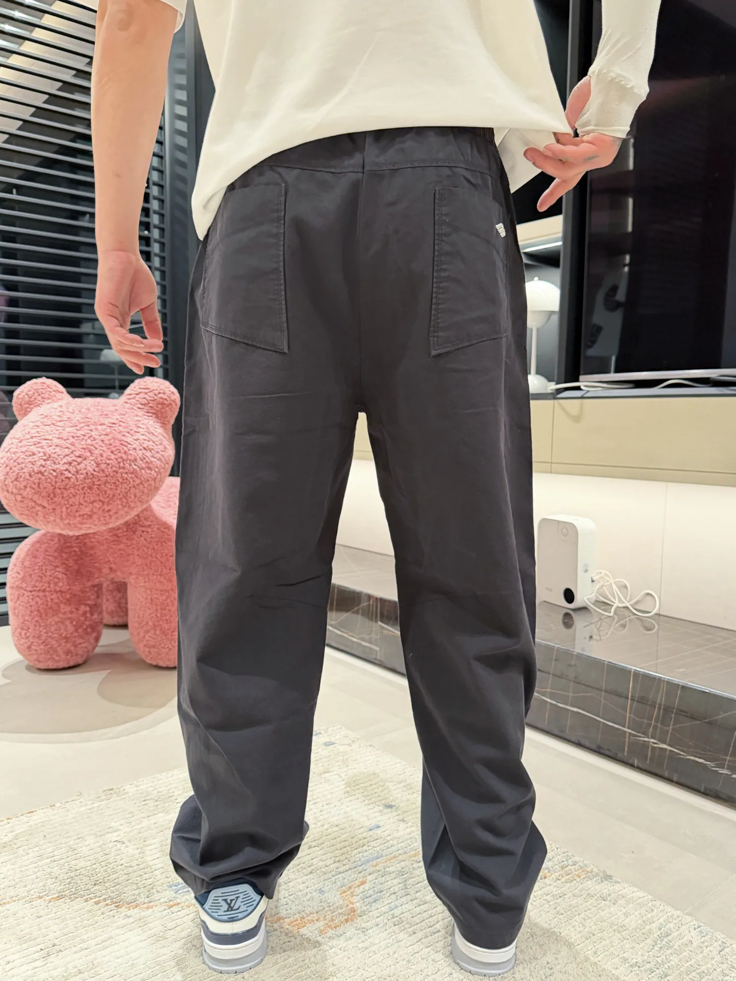 Men's Trousers BALENCIAGA 18499741