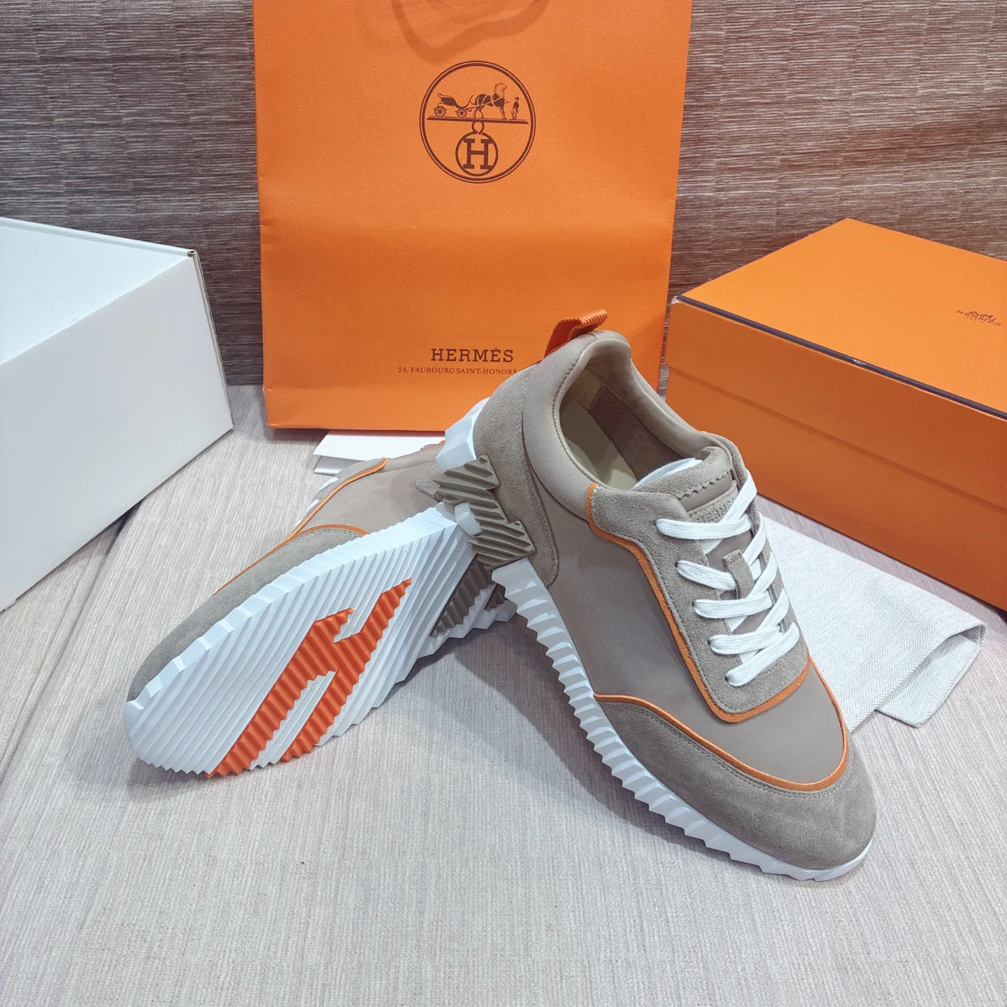 Women's Sneakers HERMES 17884354
