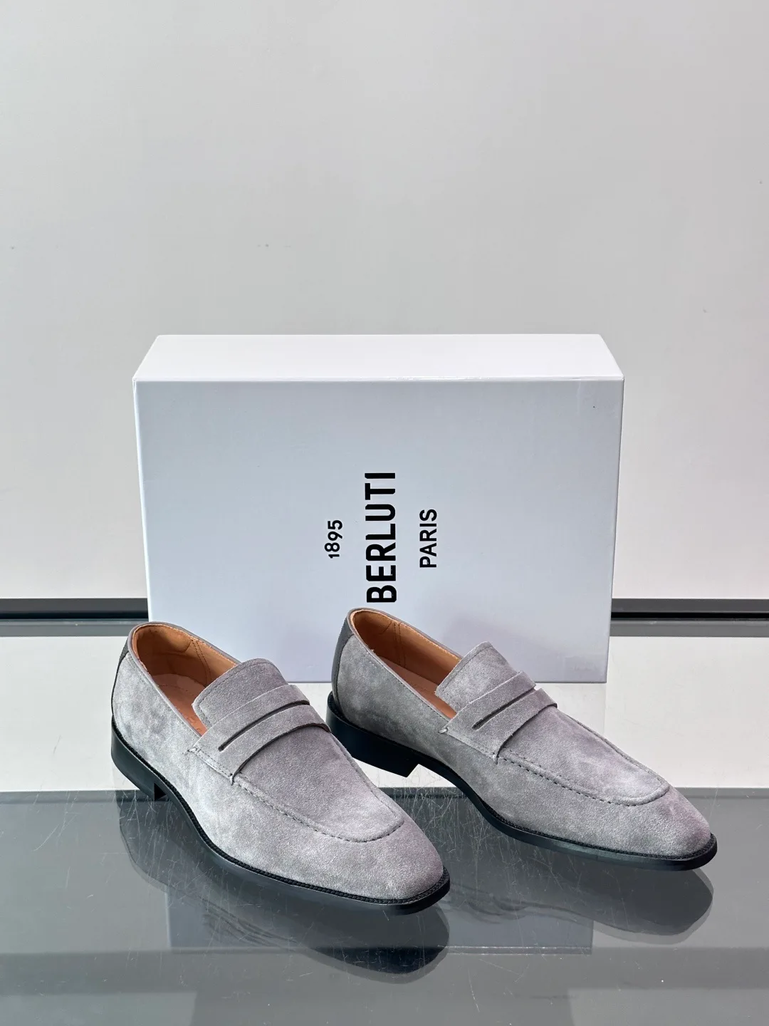 Men's Loafers And Dress Shoes BERLUTI 18079484