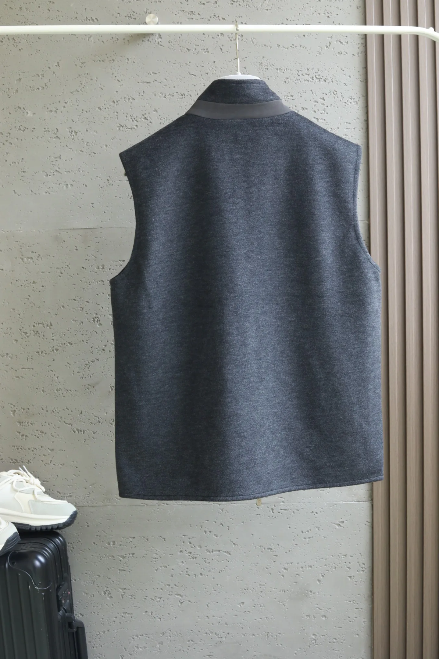Men's Vests BRUNELLO CUCINELLI 18109504