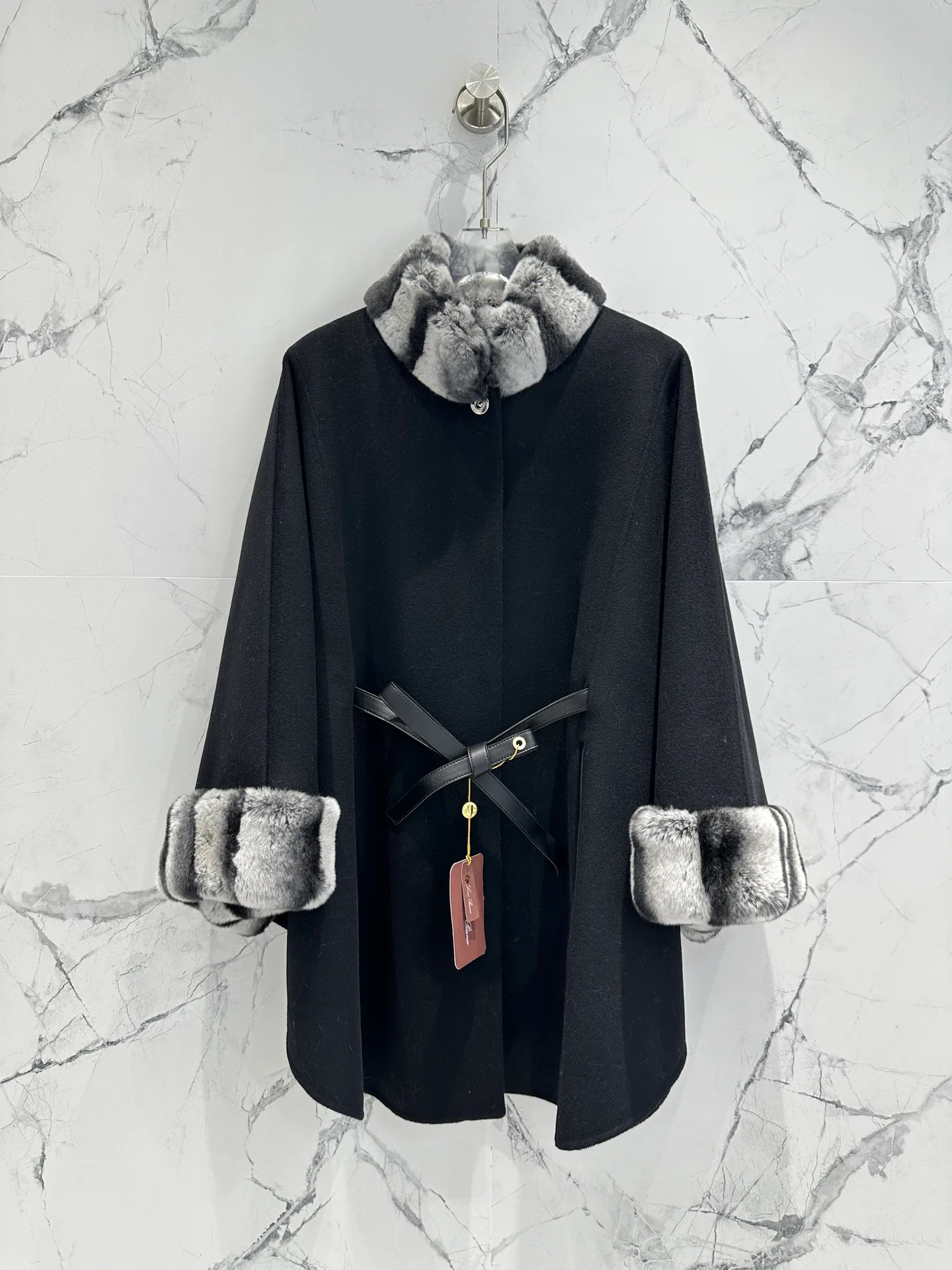 Women's Coats LORO PIANA 18513175