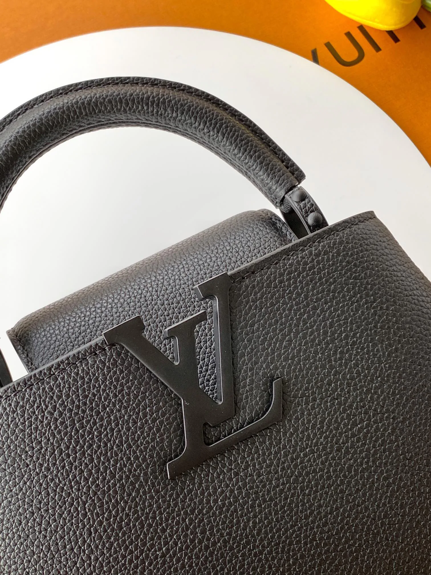 Women's Classic Handbags LOUIS VUITTON 18521006
