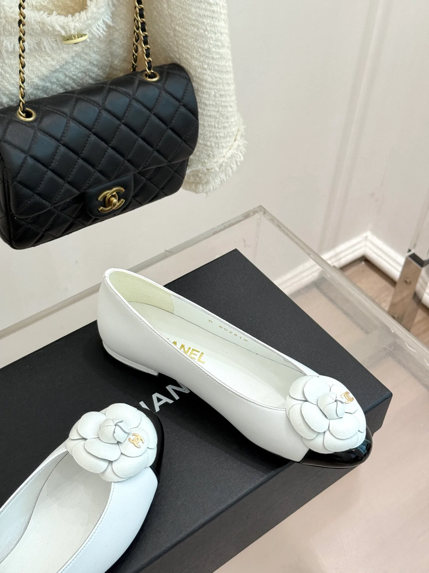 Women's Ballet Flats CHANEL 17741087