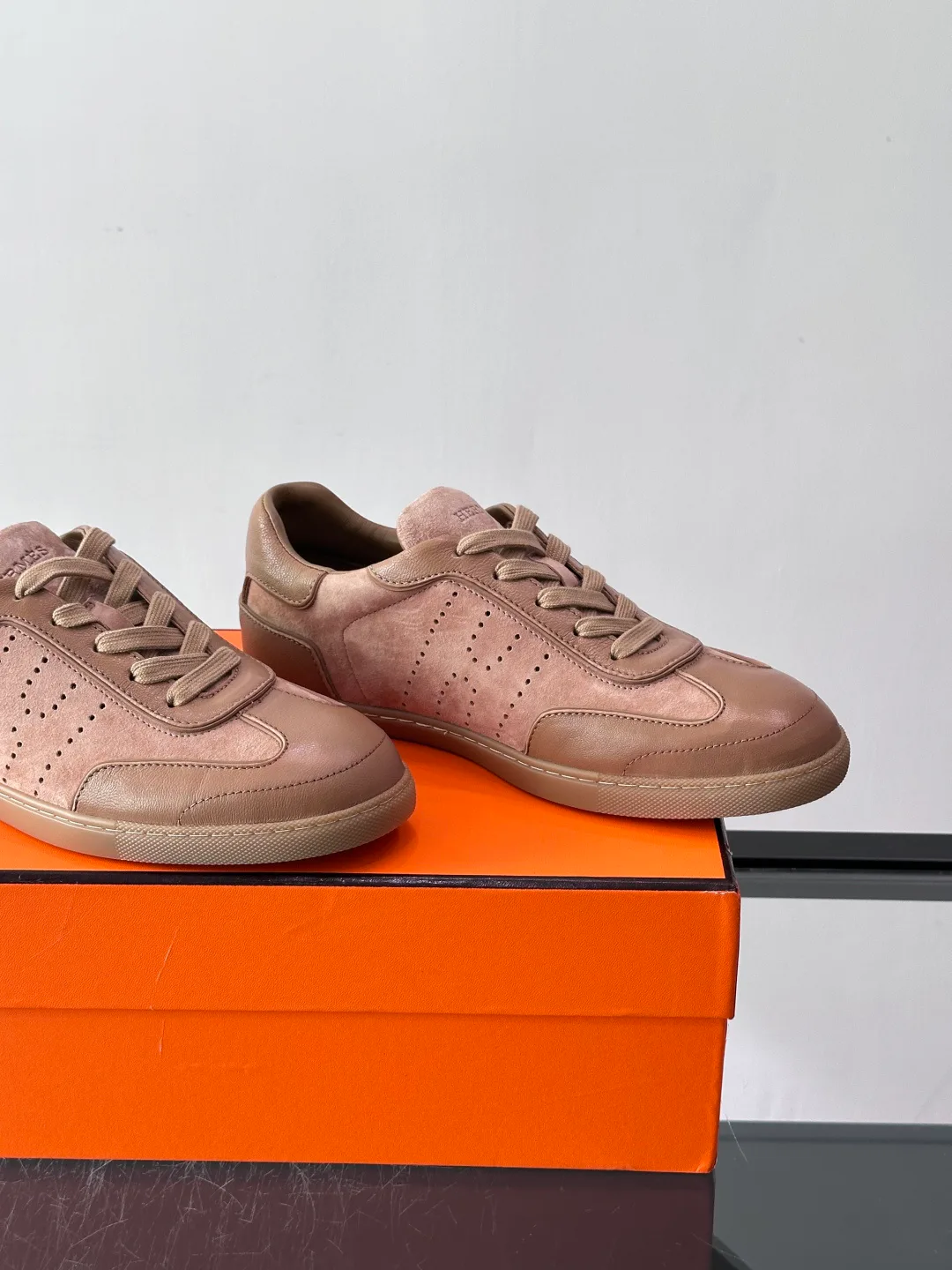 Women's Sneakers HERMES 18102686