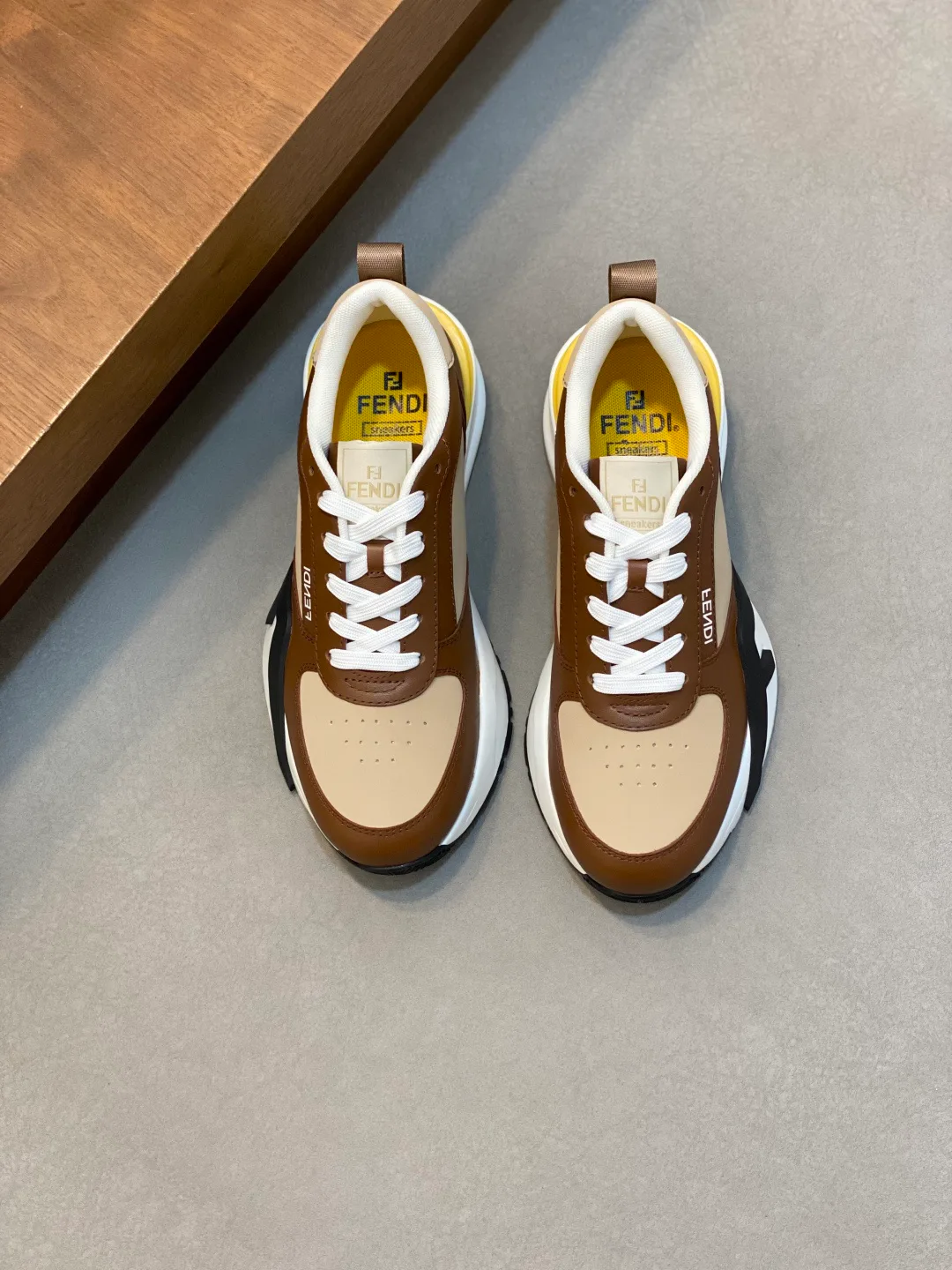Men's Sneakers FENDI 18079019