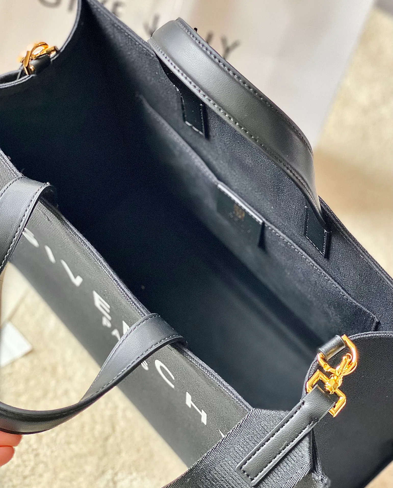 Women's Classic Handbags GIVENCHY 18452597