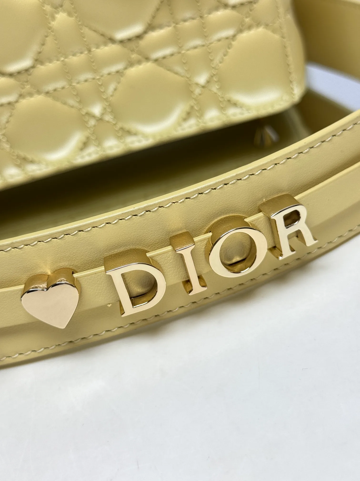 Women's Classic Handbags CHRISTIAN DIOR 17601465