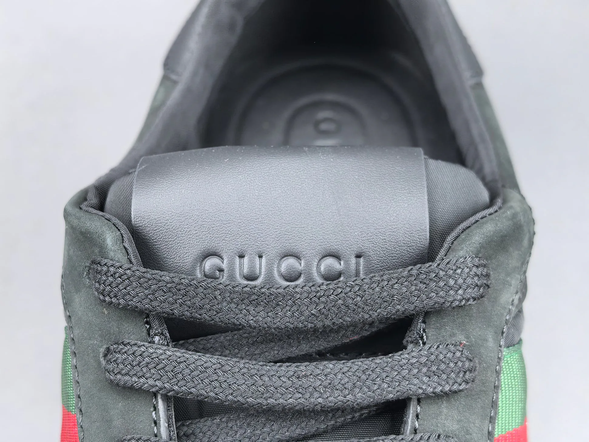 Women's Sneakers GUCCI 18552276